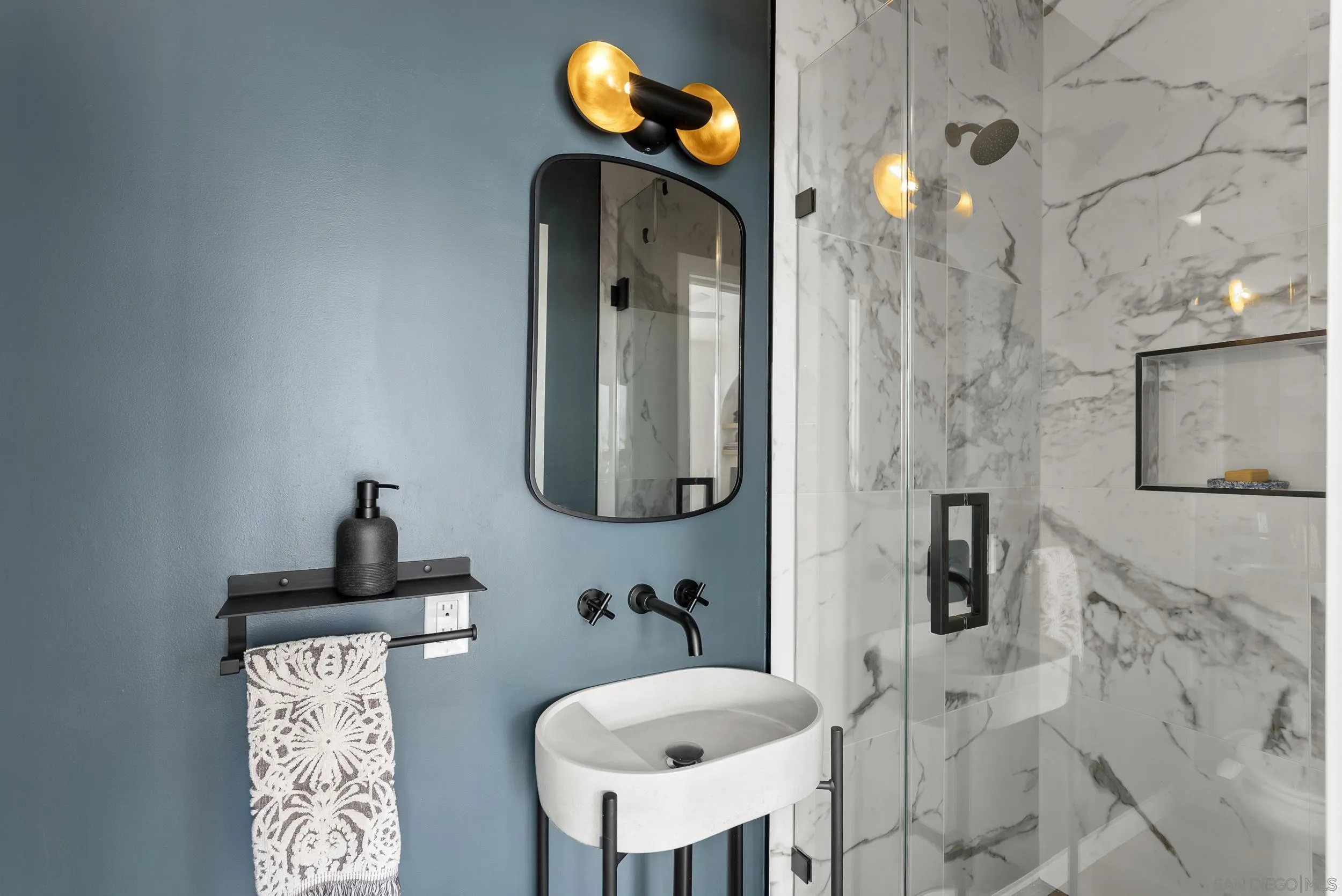 https://cdn.realtyfeed.com/cdn/127/260020030/f4b1177a541af13df78e5ac2fabc42b3.webp