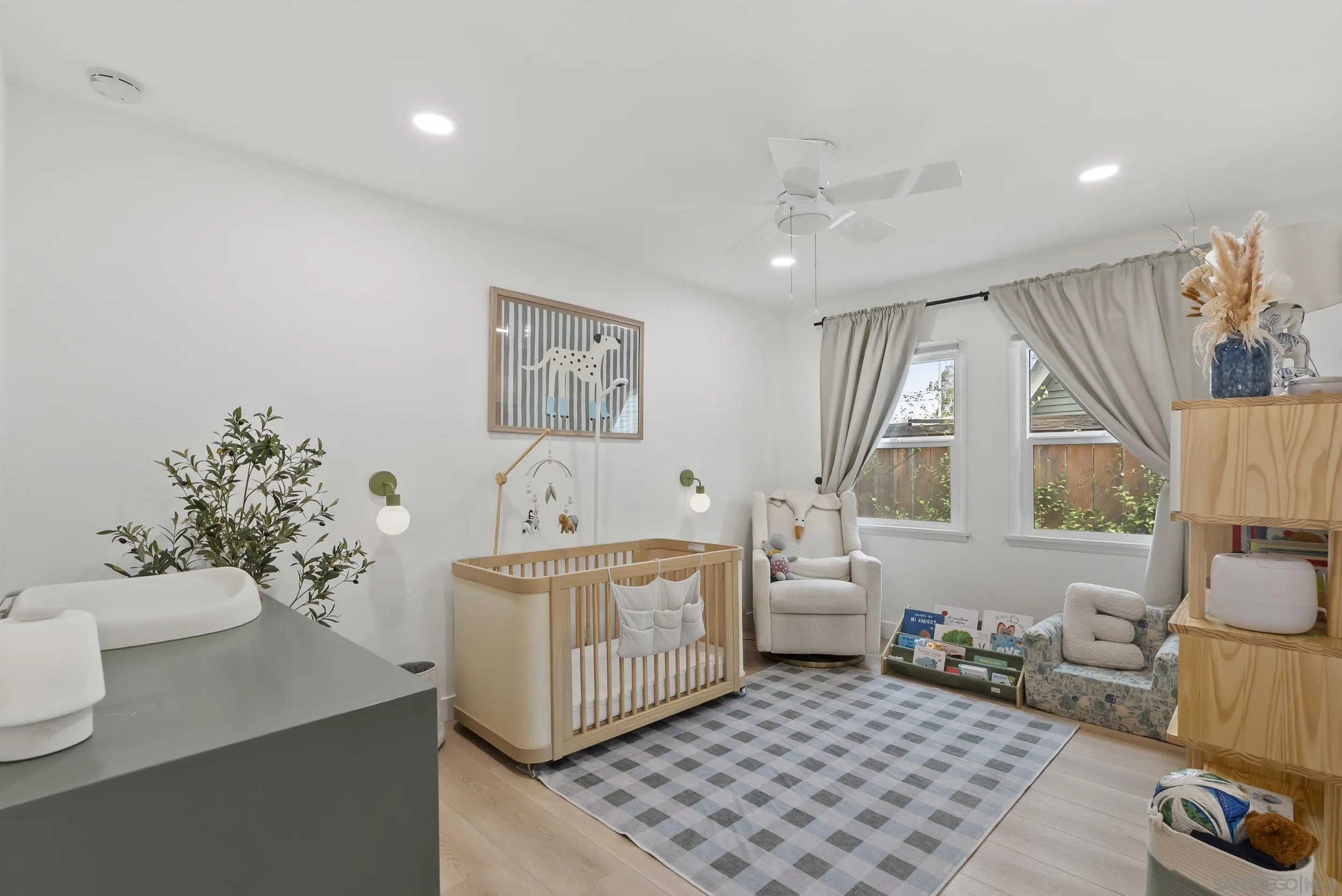https://cdn.realtyfeed.com/cdn/127/260020030/f56c6b35bec1d517e92da2b09d0a571a.webp