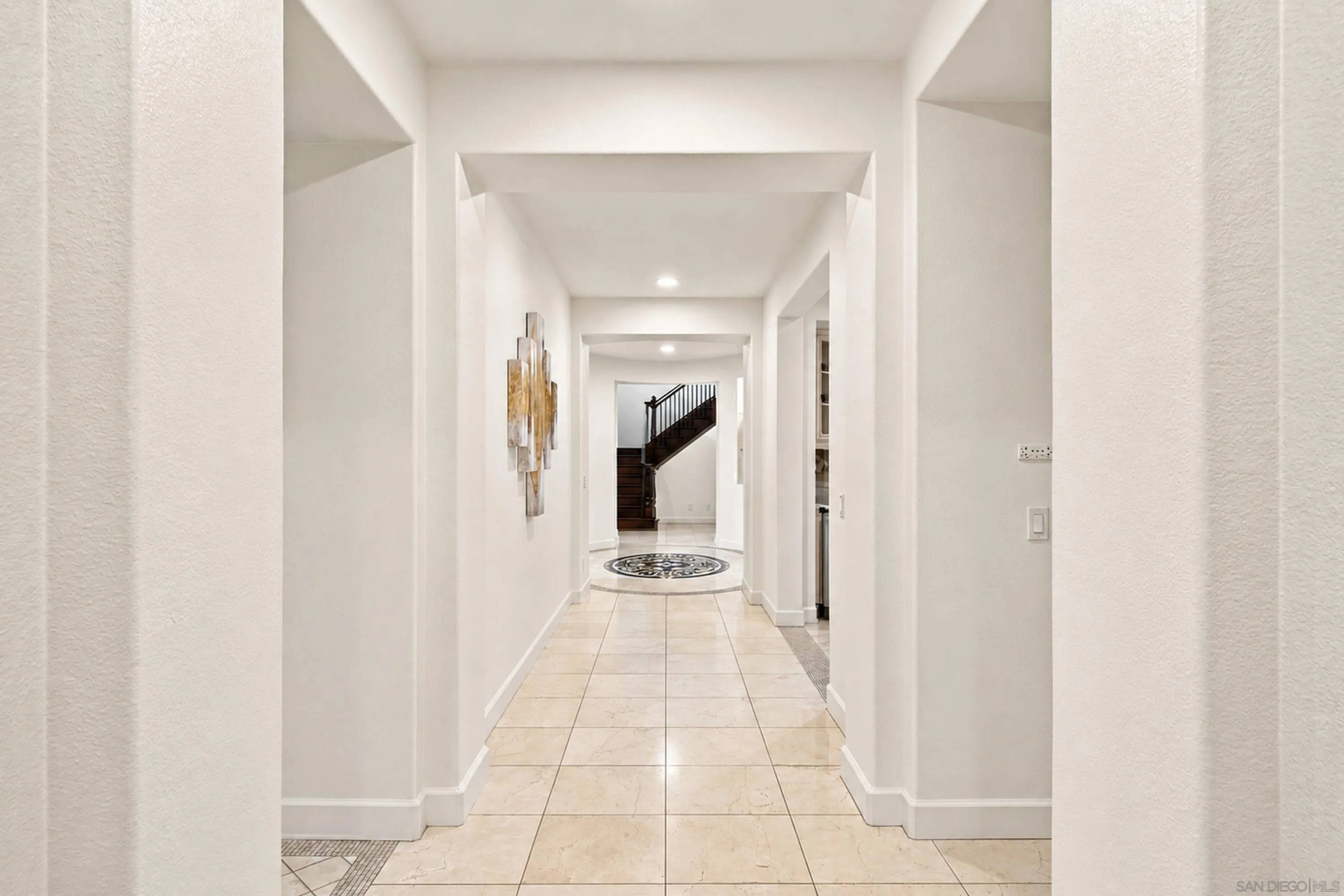 https://cdn.realtyfeed.com/cdn/127/260020031/237501cc74d32f8c01cced8682ebdf3f.webp