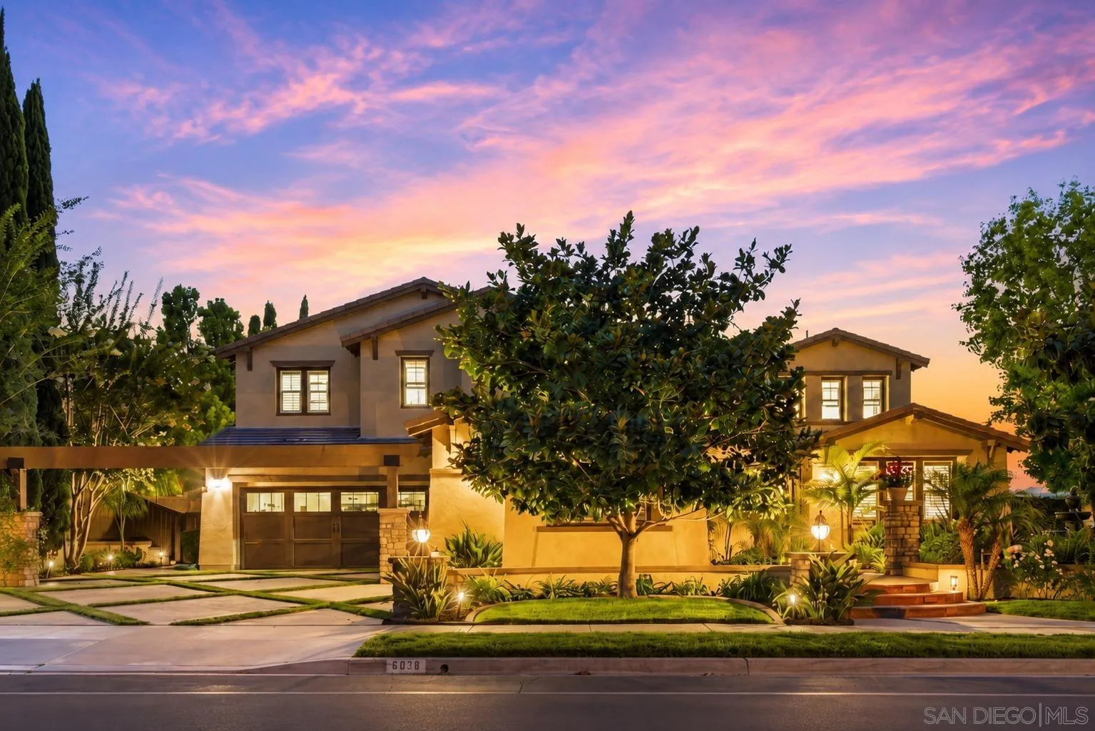 https://cdn.realtyfeed.com/cdn/127/260020031/31af4602b8cb2abde7ee56863a987bc9.webp
