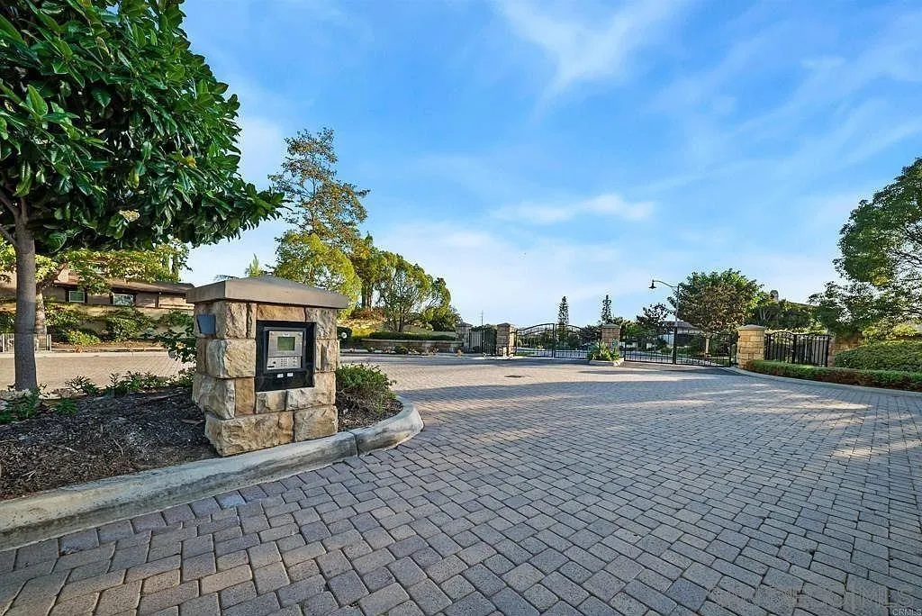 6839 Helenite Place, Carlsbad, CA 92009 - Photo 5 of 74, Carlsbad, CA