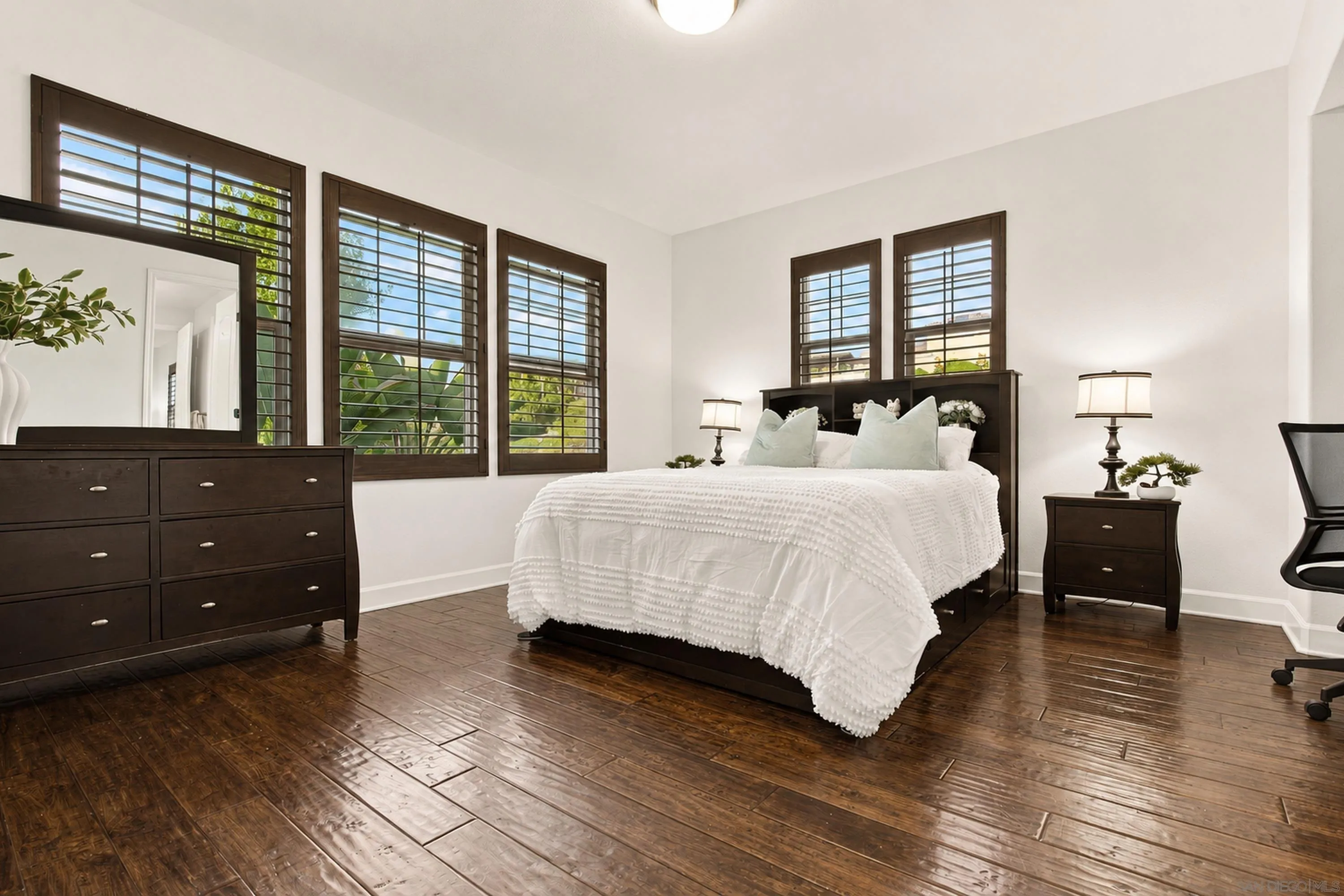 https://cdn.realtyfeed.com/cdn/127/260020031/88b1511814b148e6d12dd6e99542c727.webp