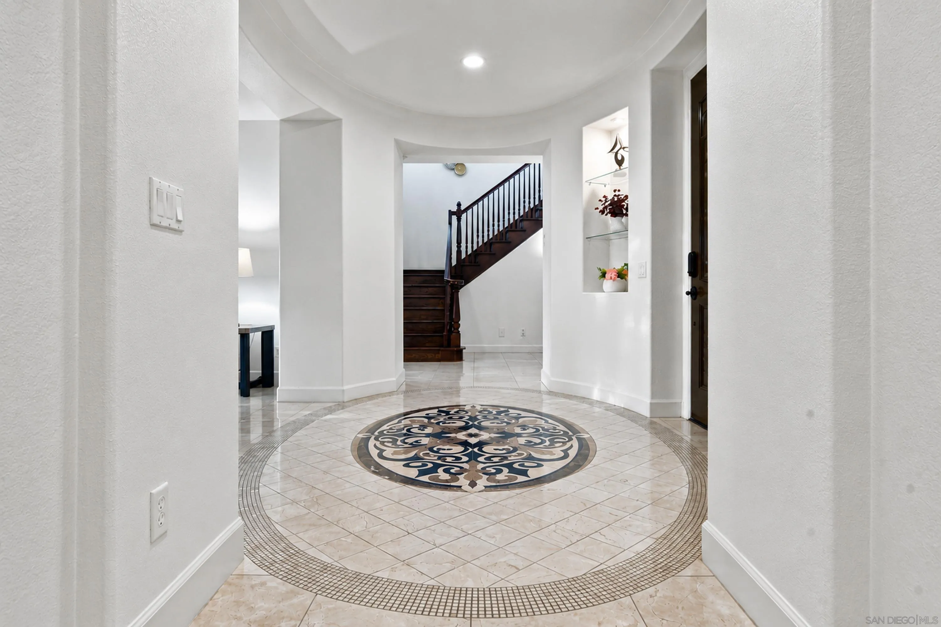 https://cdn.realtyfeed.com/cdn/127/260020031/94814f2ef457552f1341bbcf7a6cd008.webp
