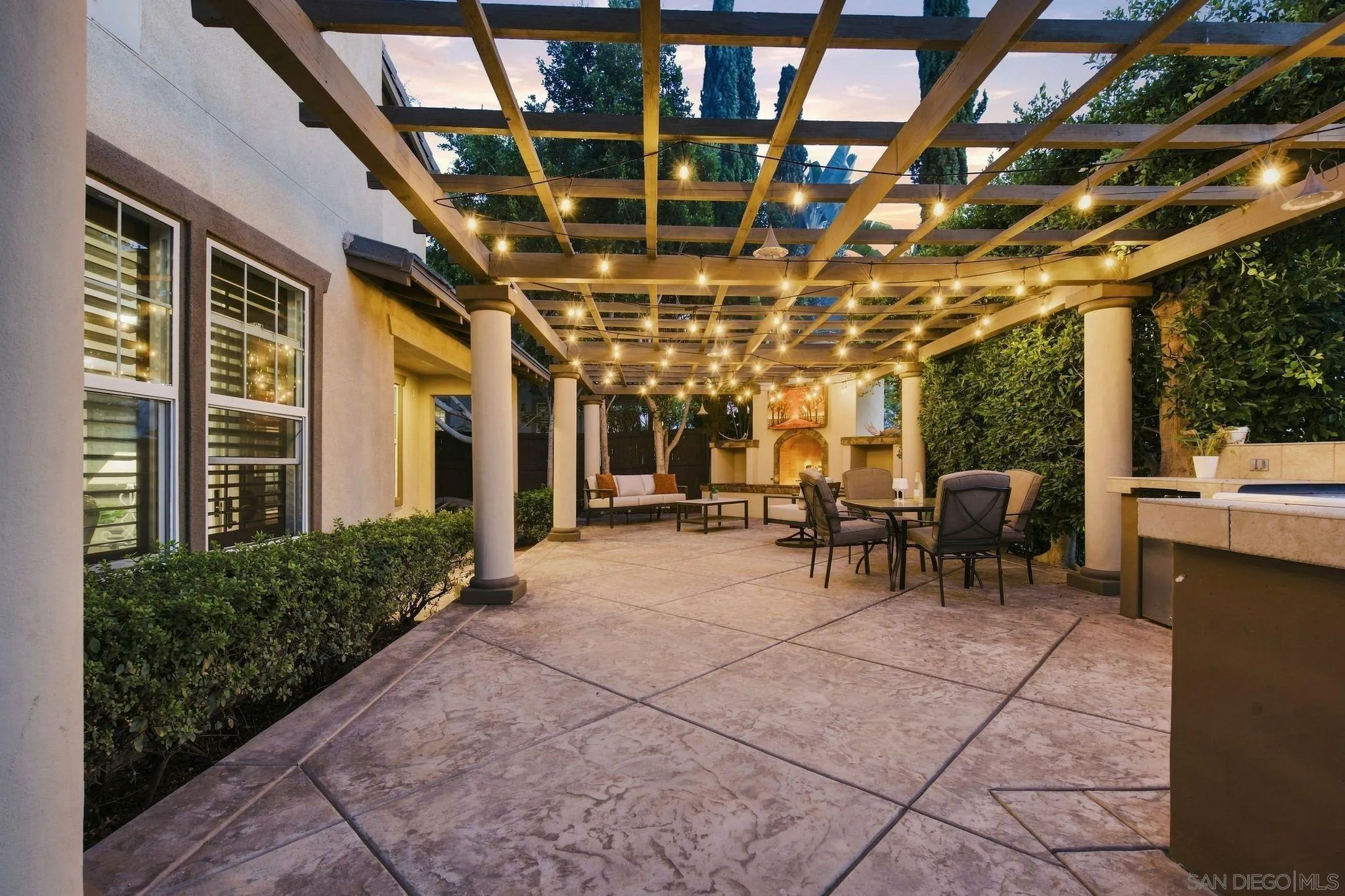 https://cdn.realtyfeed.com/cdn/127/260020031/9c289dff2c7c8def1e0f37059cd94ed2.webp