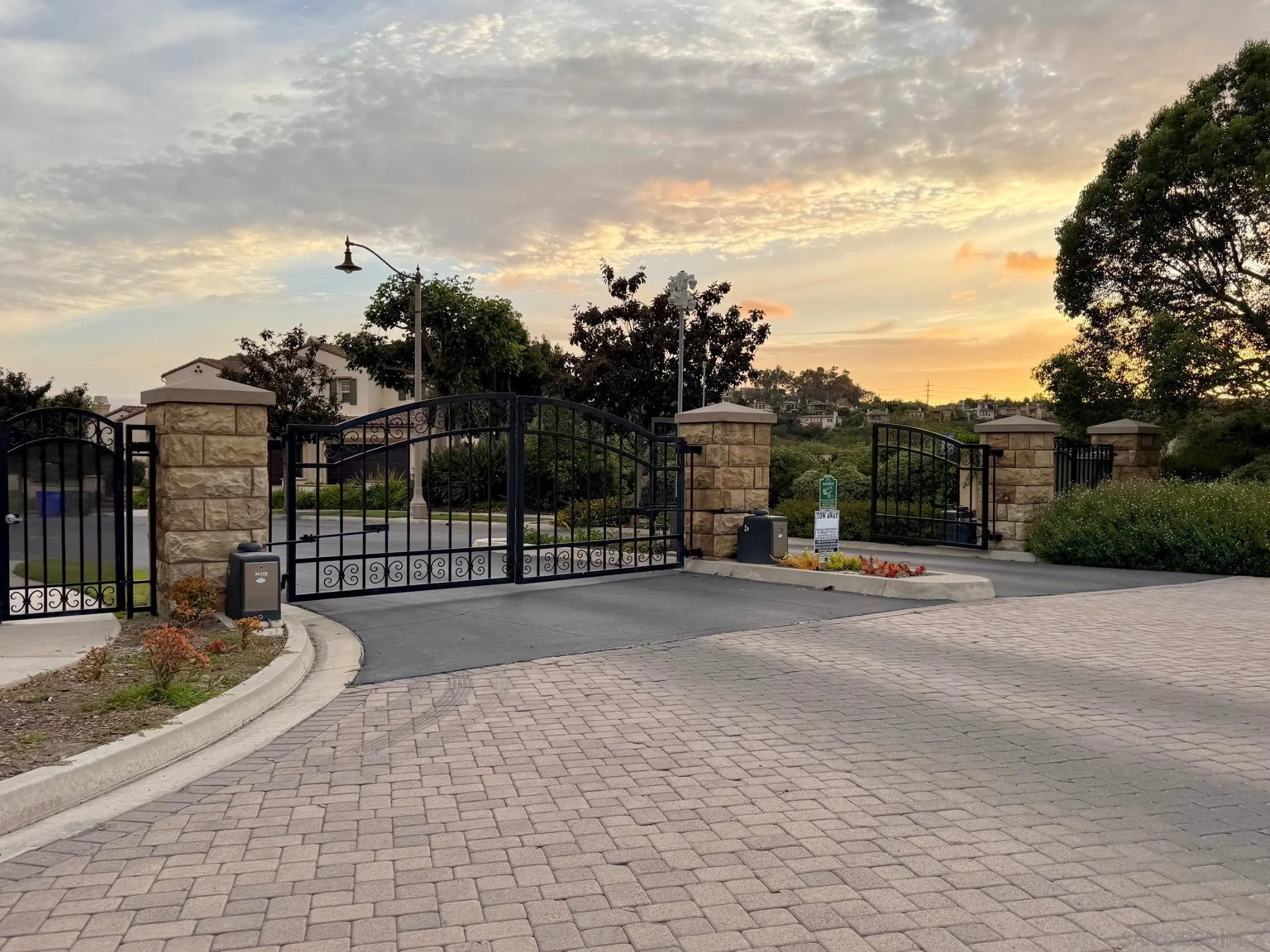 https://cdn.realtyfeed.com/cdn/127/260020031/dfae9f9655fe8765ab6b5ad0aba6e0e8.webp
