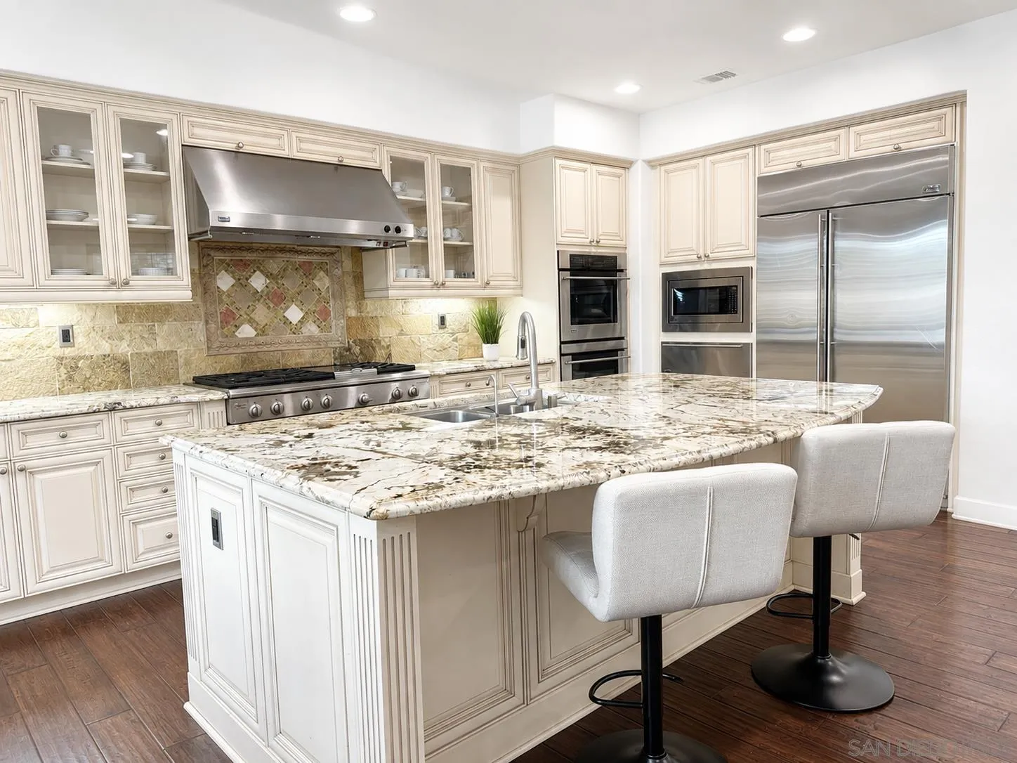 https://cdn.realtyfeed.com/cdn/127/260020031/f62ca3291fc319a5057f9bf0aa03ddf8.webp
