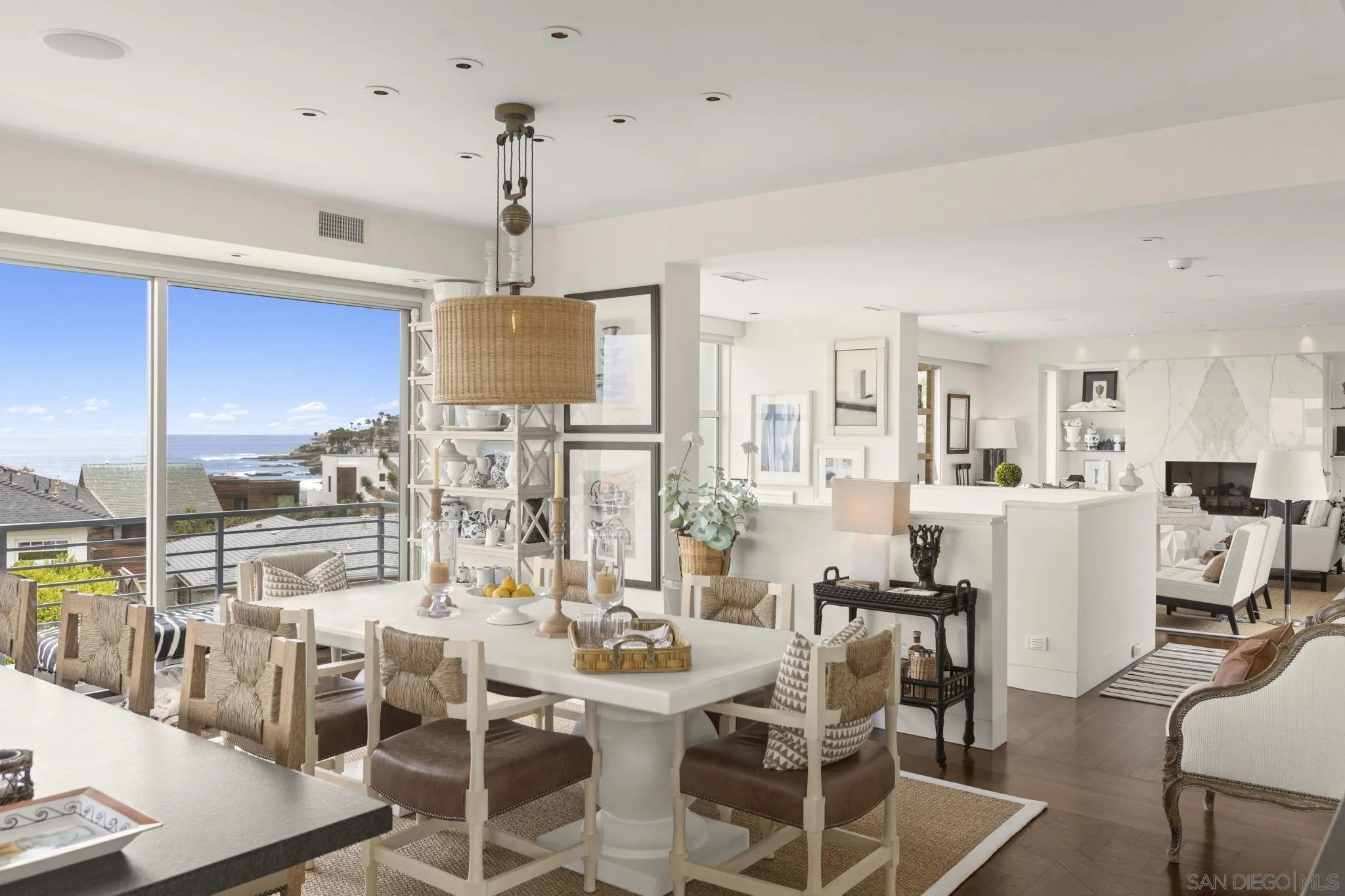 https://cdn.realtyfeed.com/cdn/127/260020036/3eba2adbdf63b7009ecad8c5fe2de07e.webp