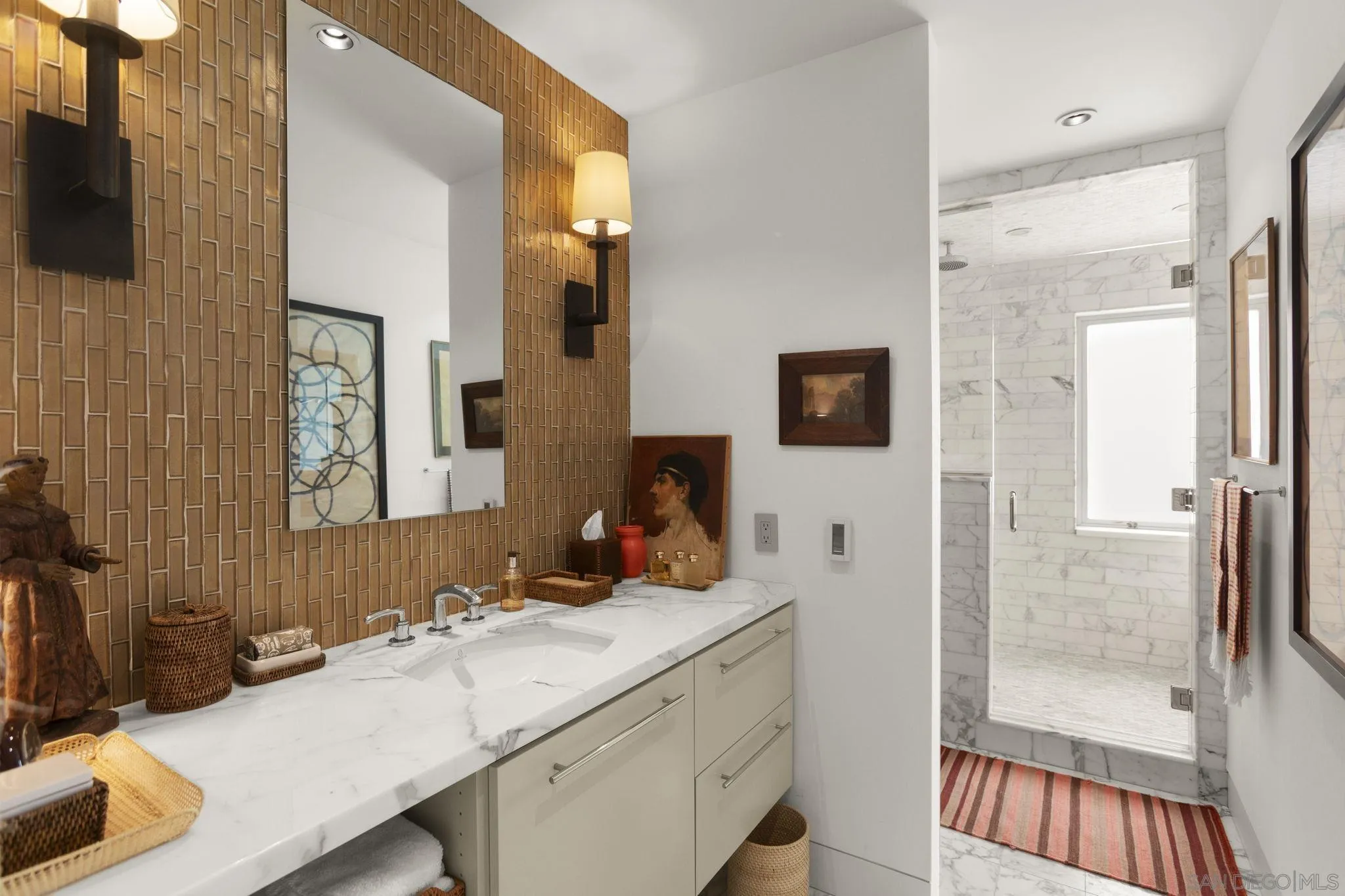 https://cdn.realtyfeed.com/cdn/127/260020036/61012b5353a4b7e3ef2038e3e41d64cb.webp