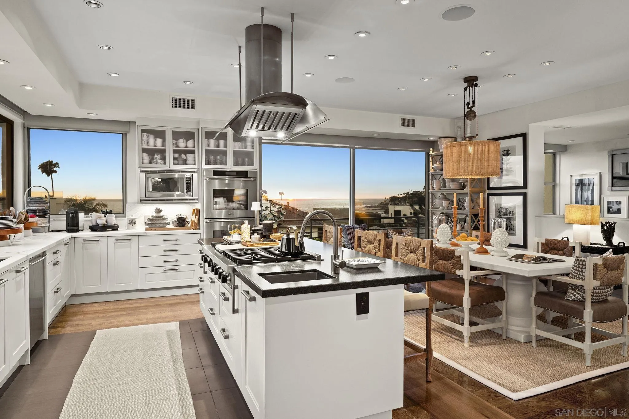 https://cdn.realtyfeed.com/cdn/127/260020036/760fb3a4793a30d8471d81f96fc7ad4e.webp