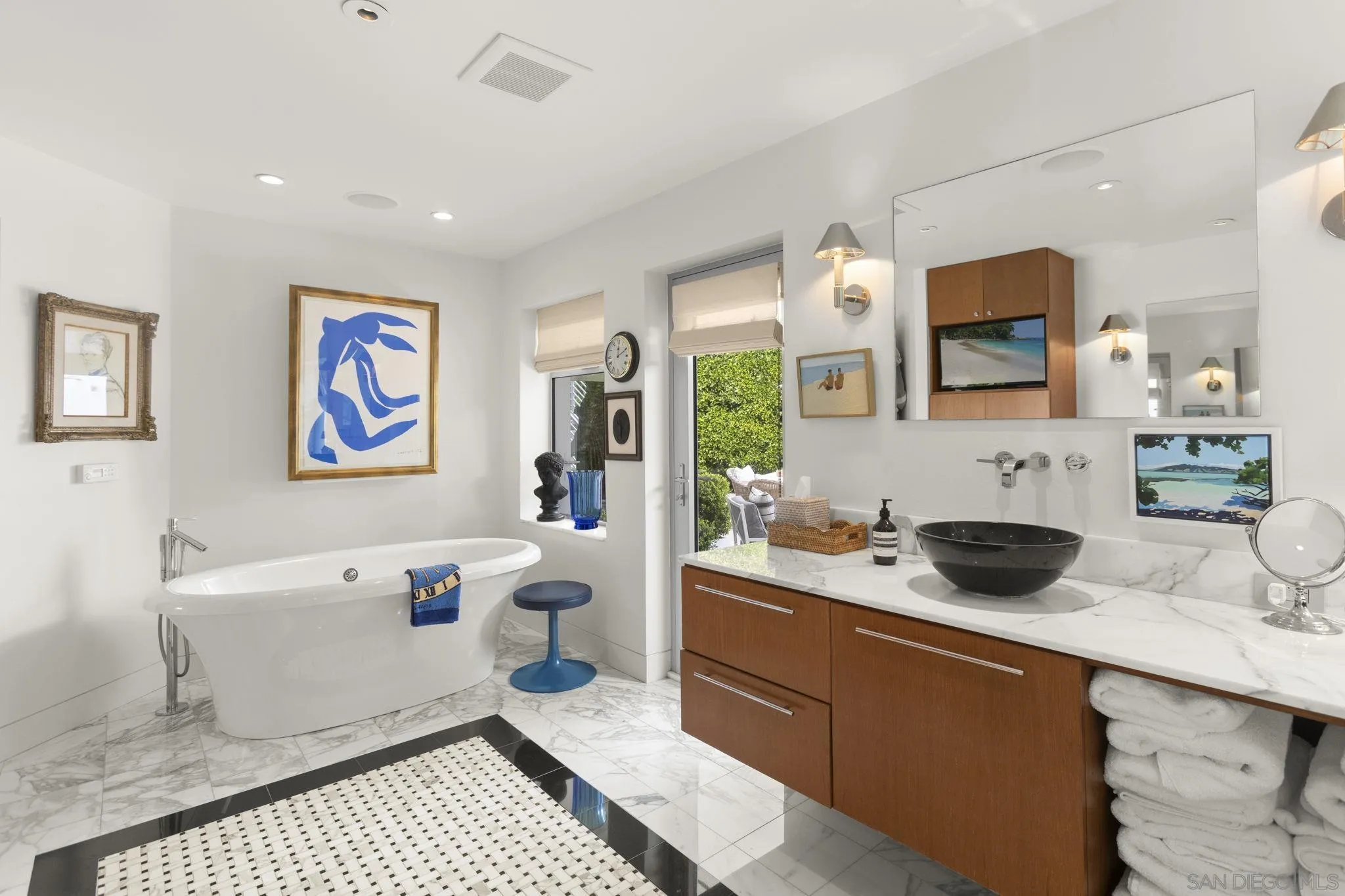 https://cdn.realtyfeed.com/cdn/127/260020036/a34cba681a161ed18614b220e63f45d1.webp