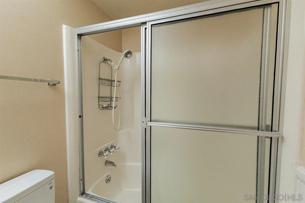 Photo #27: 260020038 Listing: Photo #27