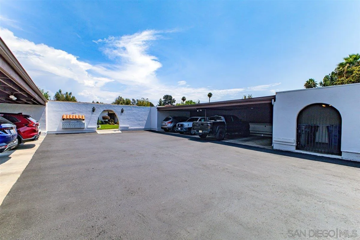 Photo #6: 260020038 Listing: Photo #6