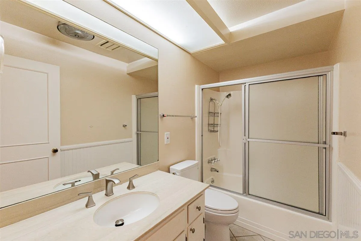 https://cdn.realtyfeed.com/cdn/127/260020038/d5f5995cef40c0b9e0ad515d14f49c47.webp