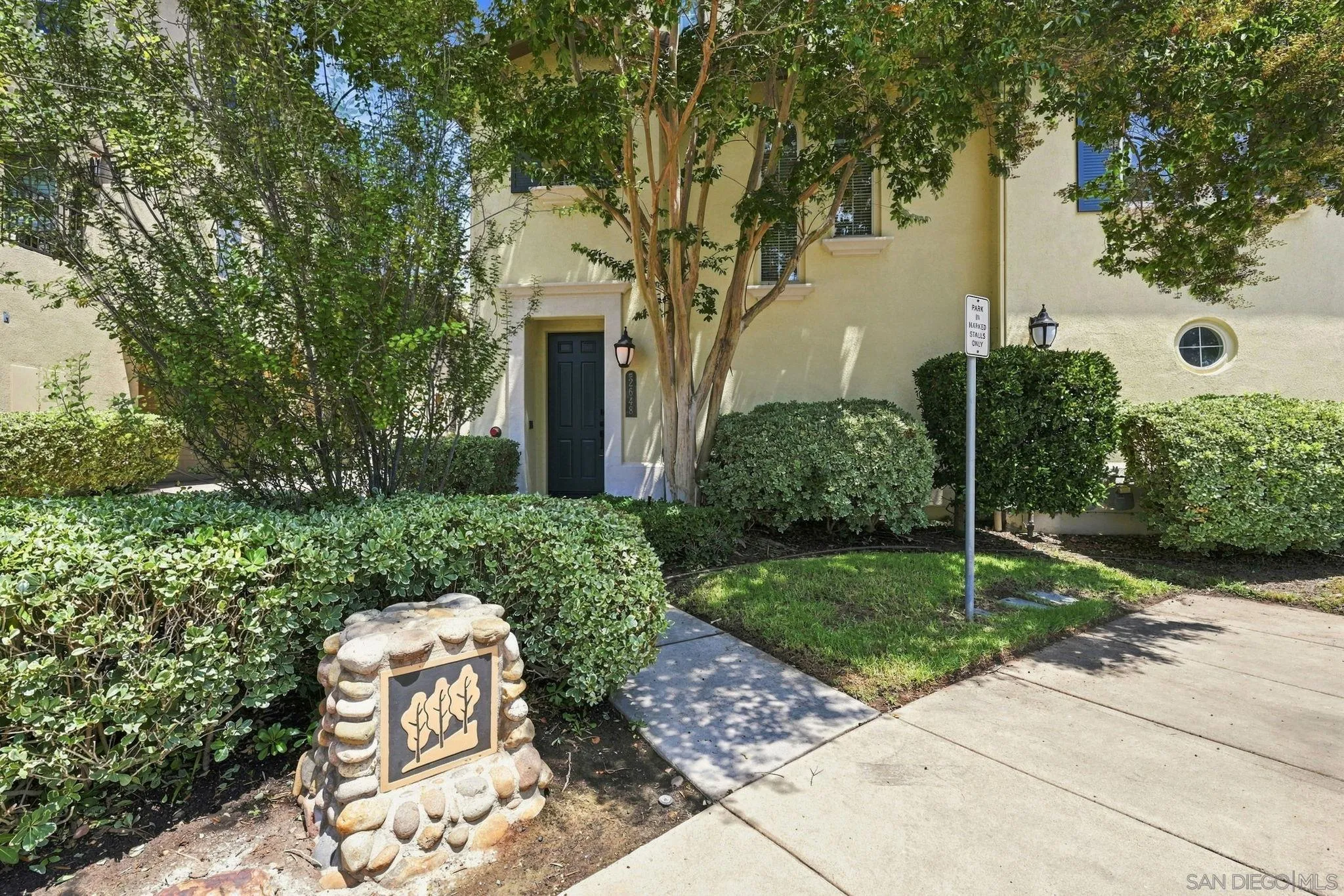 Photo #3: 260020040 Listing: Photo #3