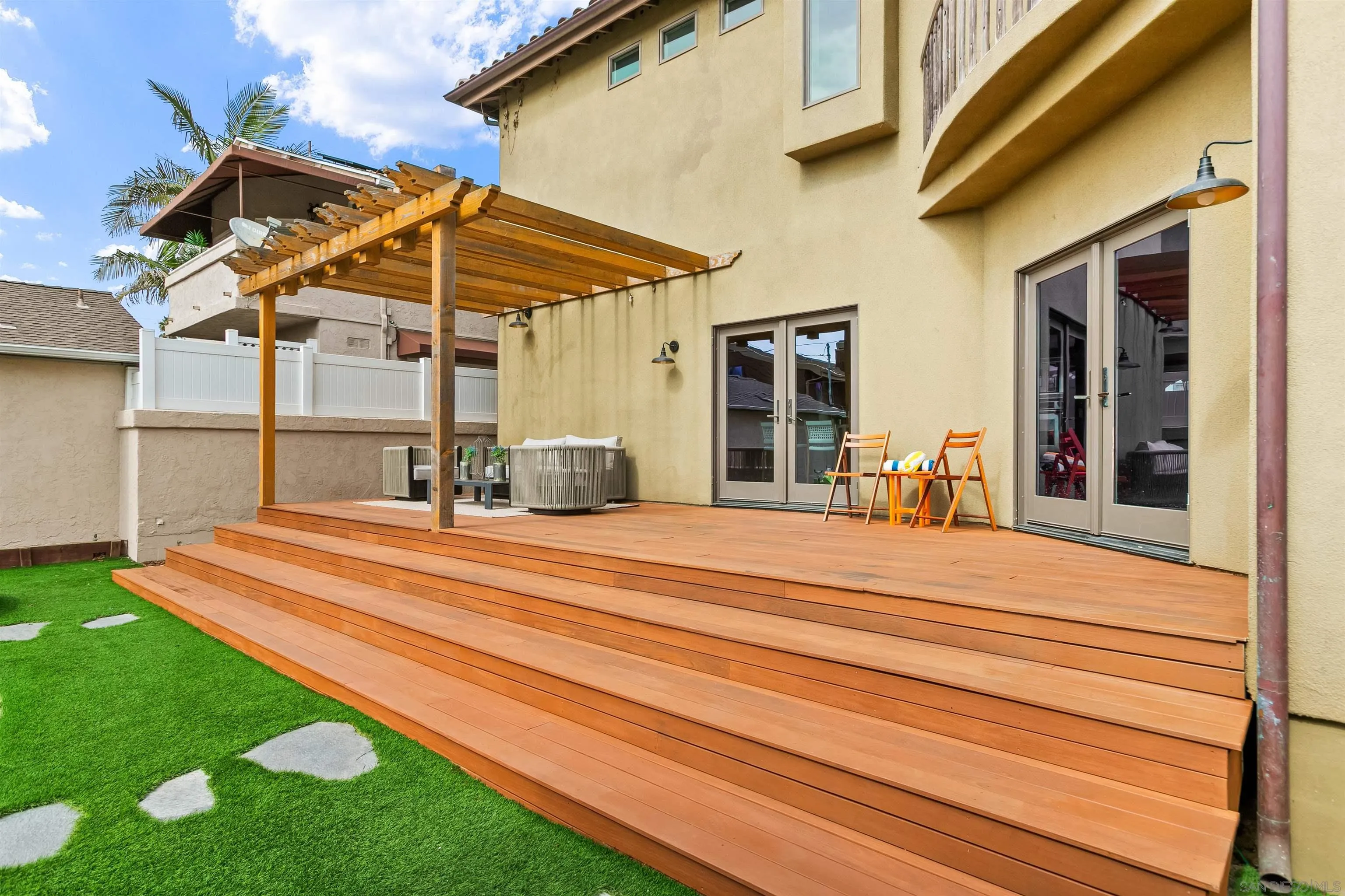 https://cdn.realtyfeed.com/cdn/127/260020041/8d2e4ecf5717c7caf9368f2f0e515739.webp