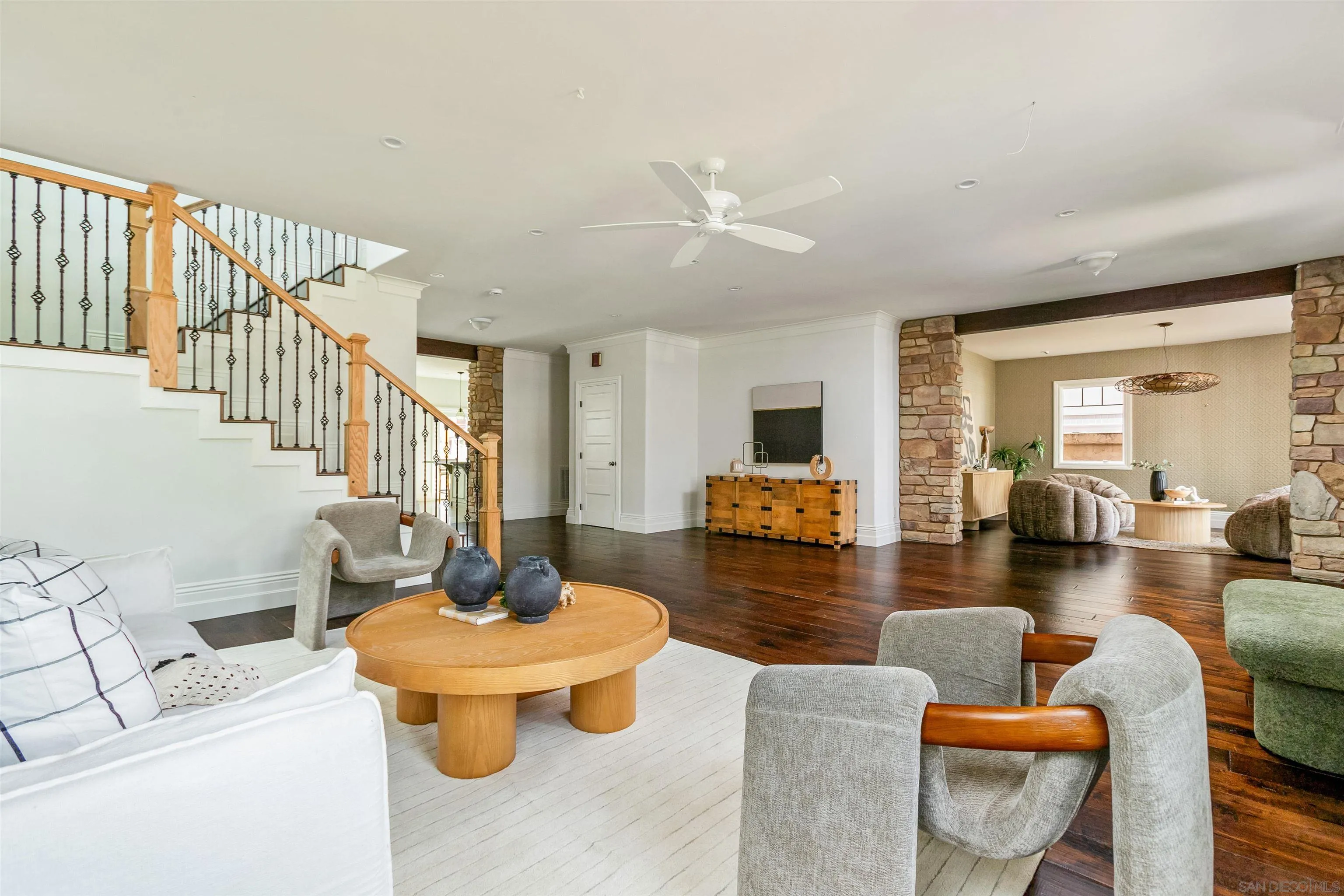 https://cdn.realtyfeed.com/cdn/127/260020041/a1a422e5ef202da75095df16fd8b5f0f.webp
