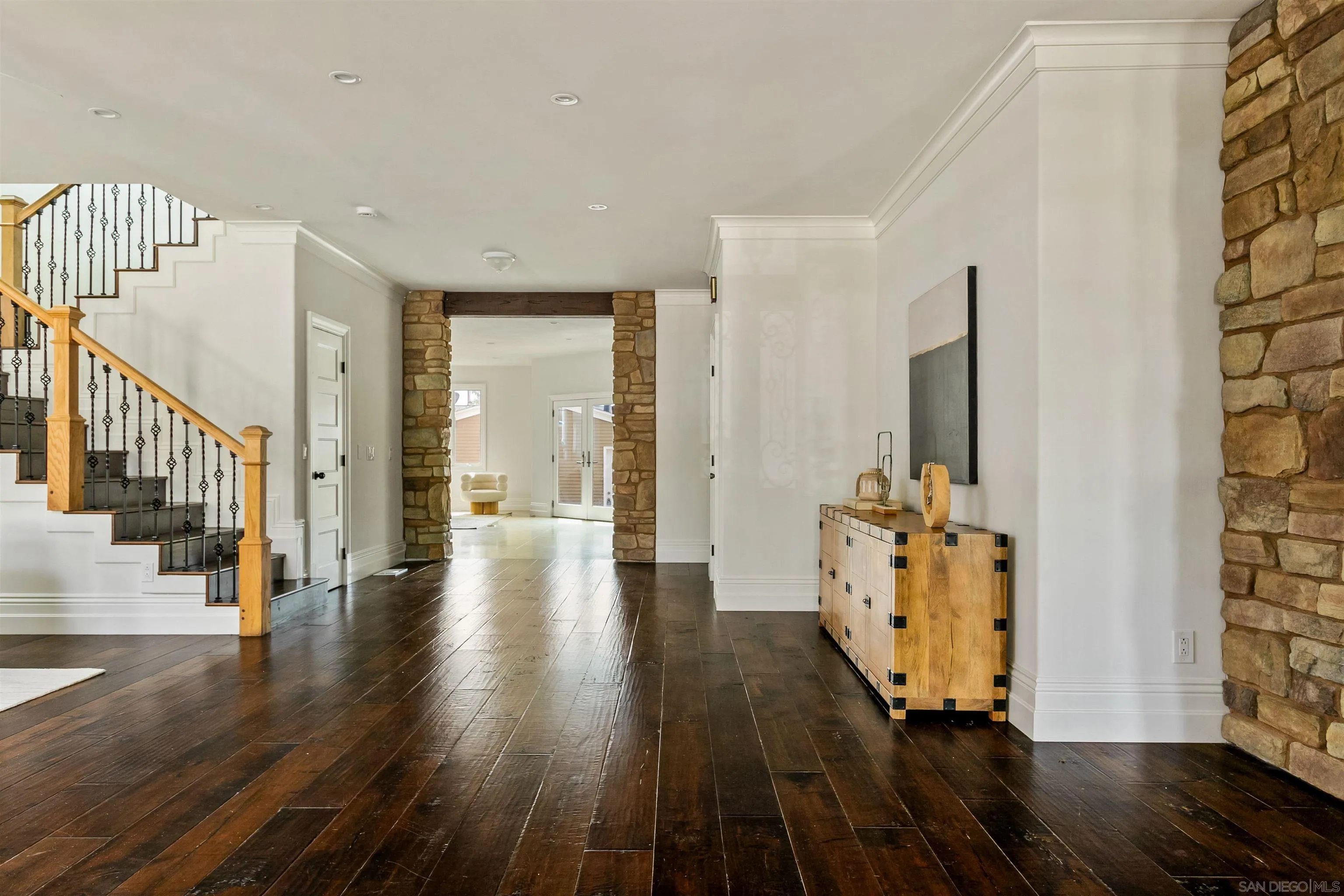 https://cdn.realtyfeed.com/cdn/127/260020041/ccc0ae112167a653ac93d008a8eb640e.webp