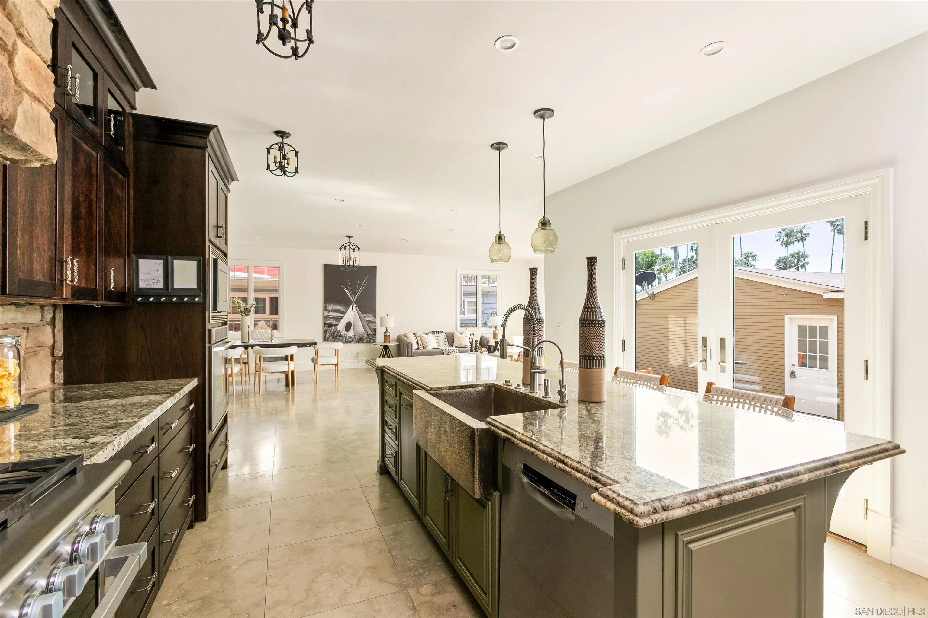 https://cdn.realtyfeed.com/cdn/127/260020041/d1f208a5e596bcf393faf7bdb828cbee.webp