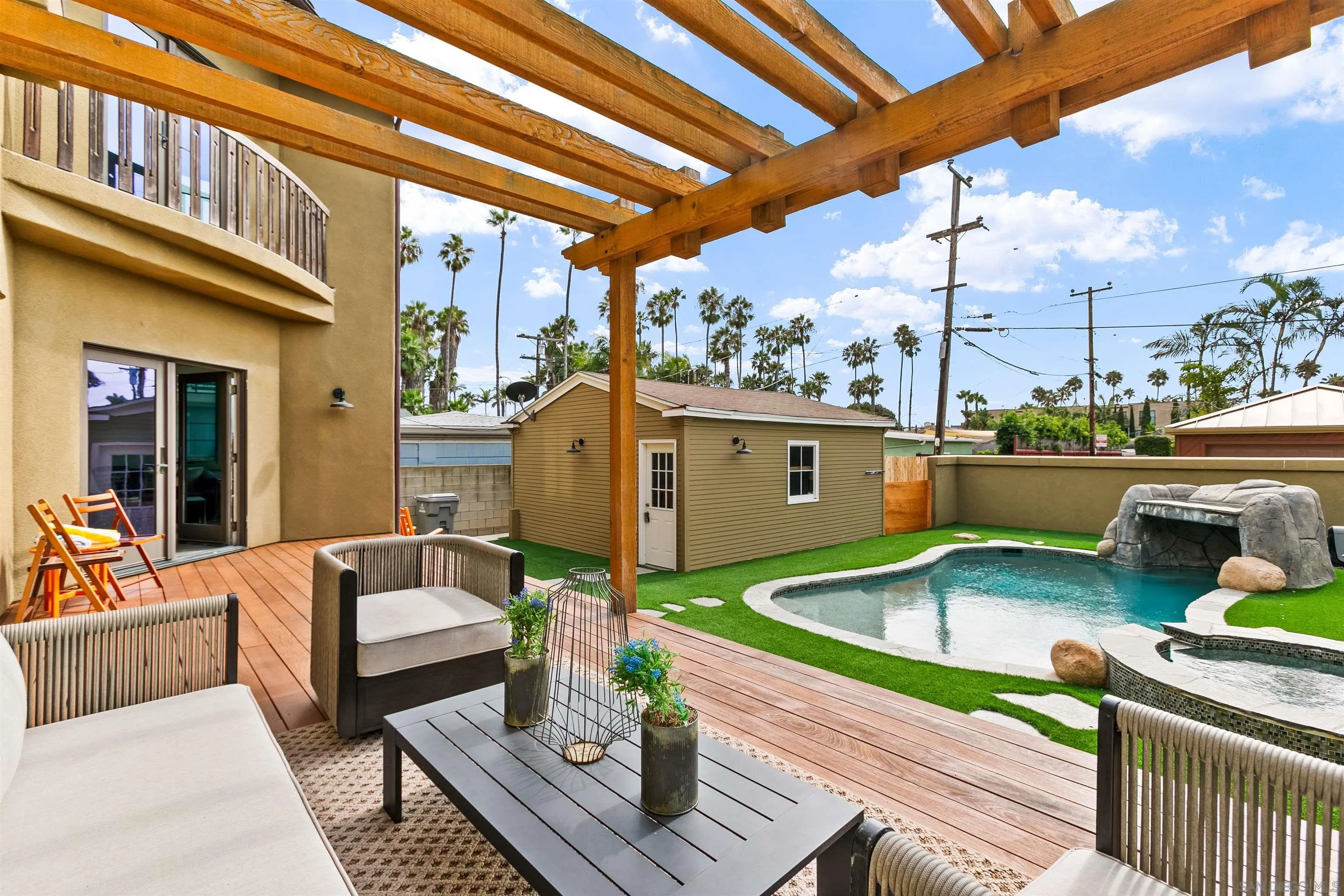 https://cdn.realtyfeed.com/cdn/127/260020041/da7fe5bfeebcd32c34d67879f60b800e.webp