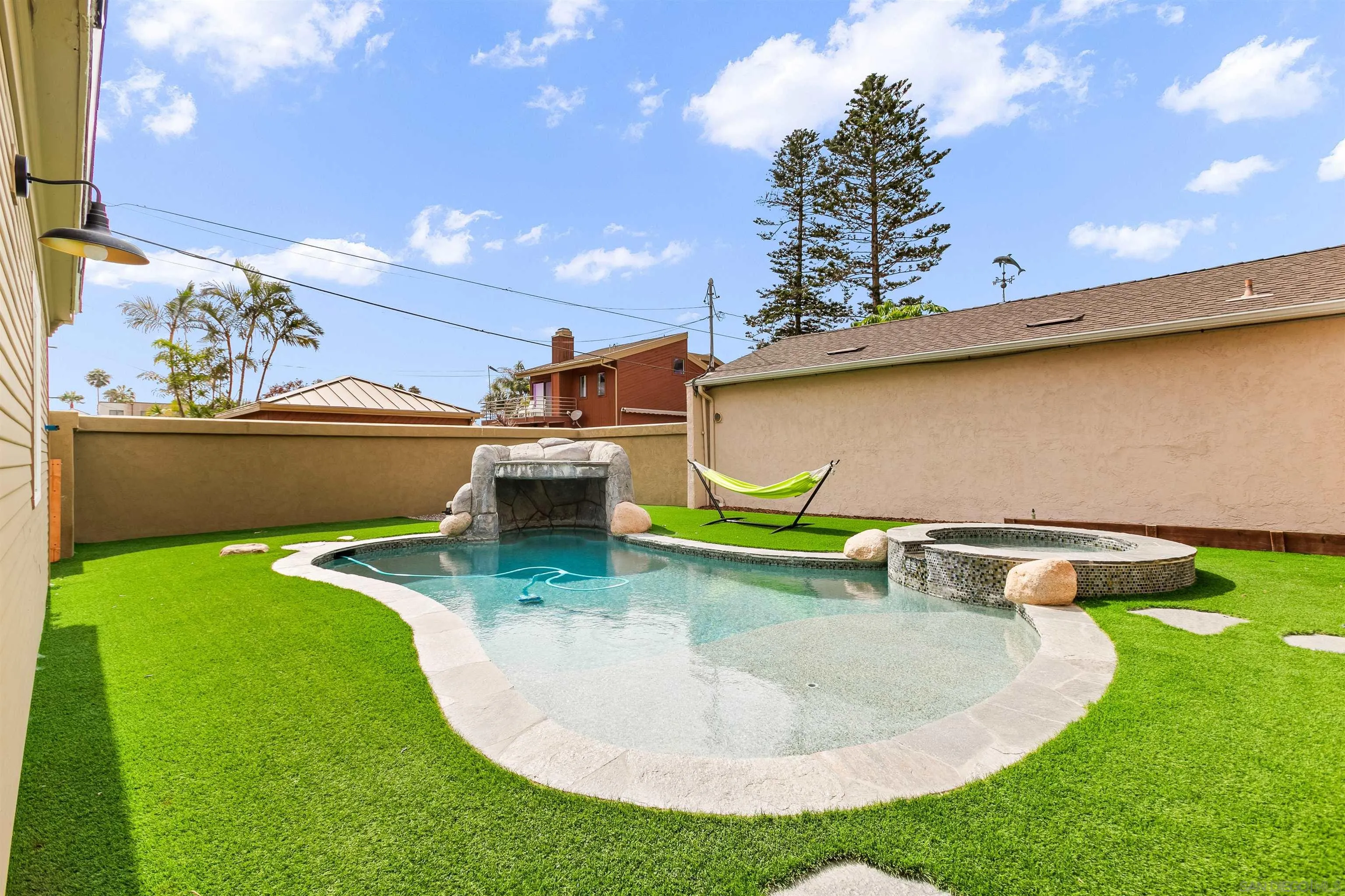 https://cdn.realtyfeed.com/cdn/127/260020041/e3c135cd5fc934c476c8ad2dc0dcb92d.webp