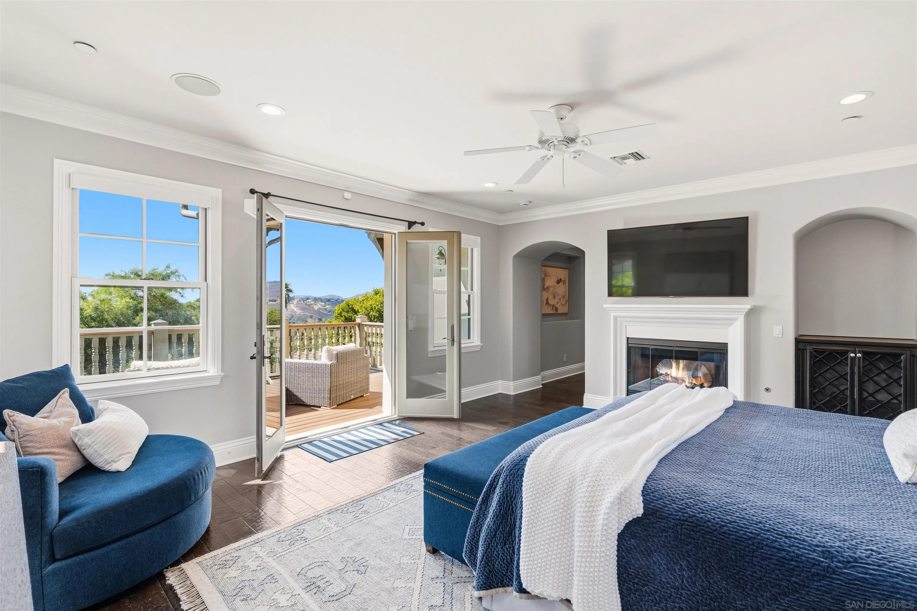 https://cdn.realtyfeed.com/cdn/127/260020042/19112c4d0fb3f841be48159c0bb0aa38.webp