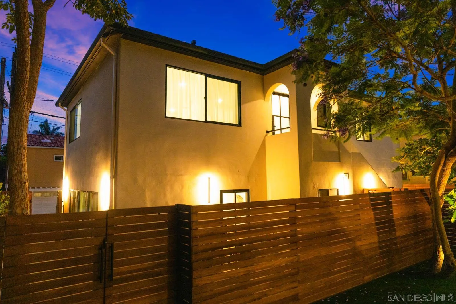 Photo #1: 260020046 Listing: Photo #1
