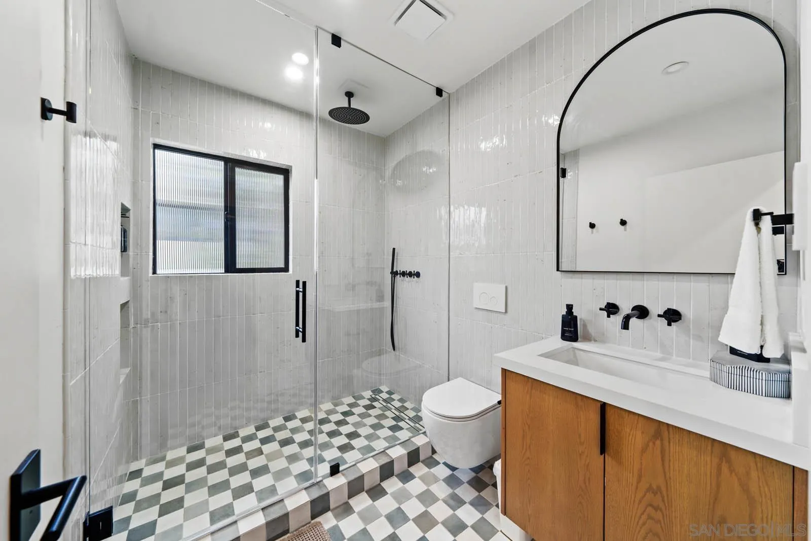 Photo #18: 260020046 Listing: Photo #18