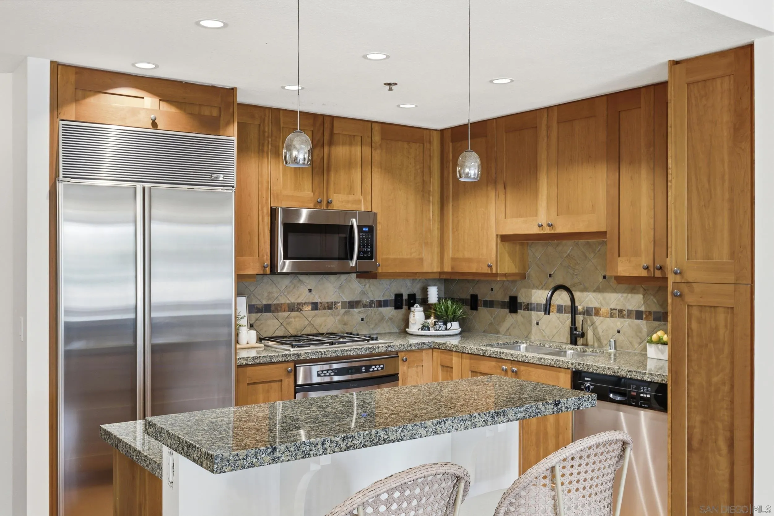 Photo #15: 260020049 Listing: Photo #15