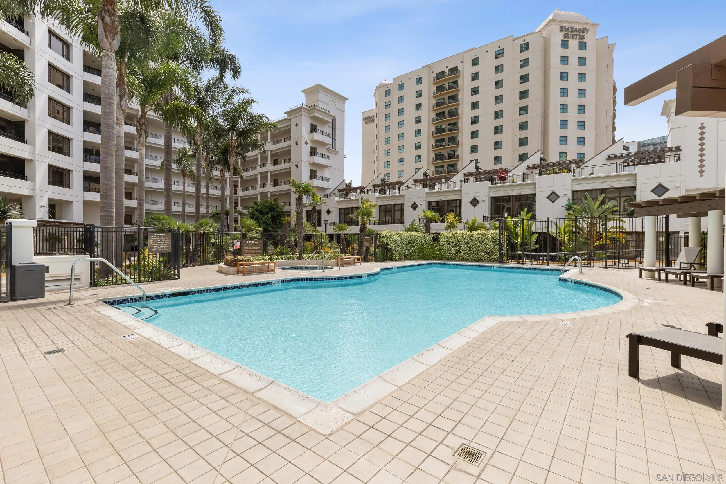 https://cdn.realtyfeed.com/cdn/127/260020049/bc369d6f2f304b2f6d5deae4bd569ca4.webp