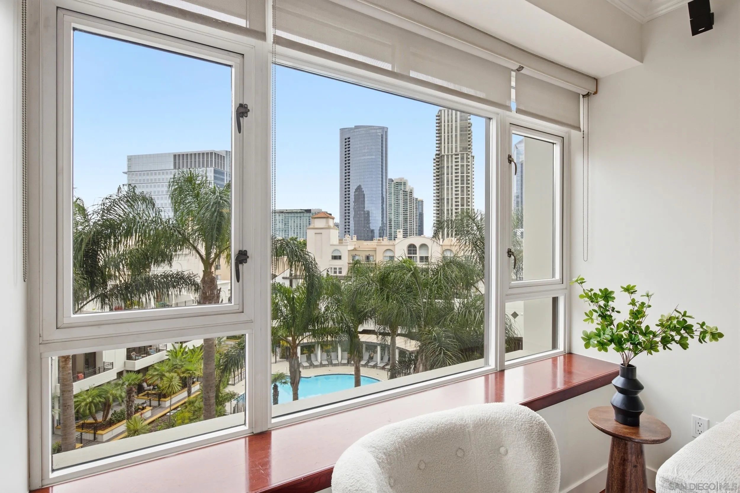 https://cdn.realtyfeed.com/cdn/127/260020049/c55ecf84e9675a6fdf726f1563fbf892.webp