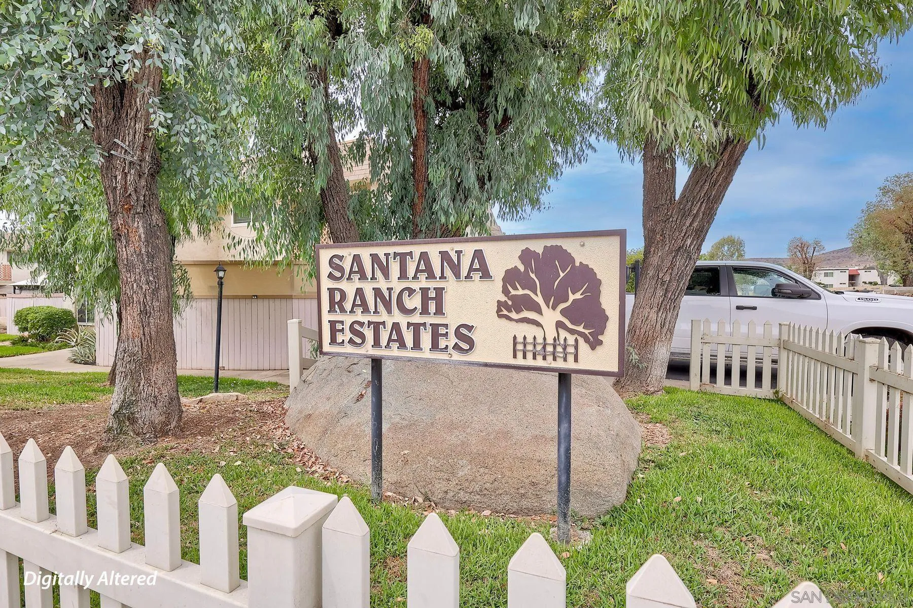 https://cdn.realtyfeed.com/cdn/127/260020052/11c340d736df27a4932c3b9c35a15ab2.webp