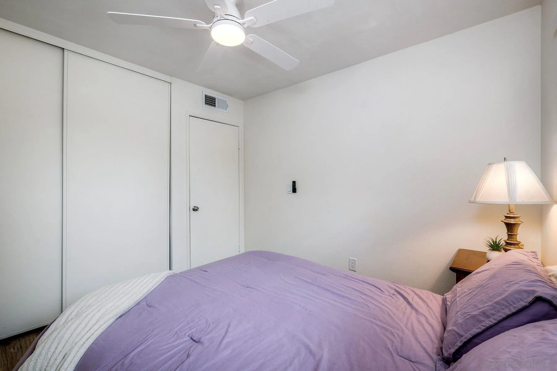 https://cdn.realtyfeed.com/cdn/127/260020052/13cb9ad27b00861d54c8b111128441ac.webp