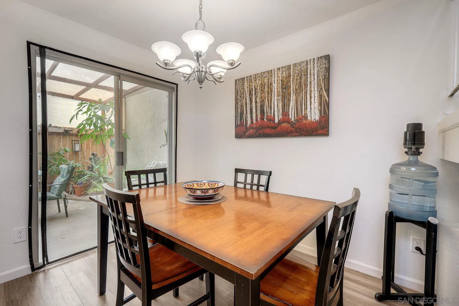 https://cdn.realtyfeed.com/cdn/127/260020052/25c65bbc6f3dc8878227ae659ec41c76.webp