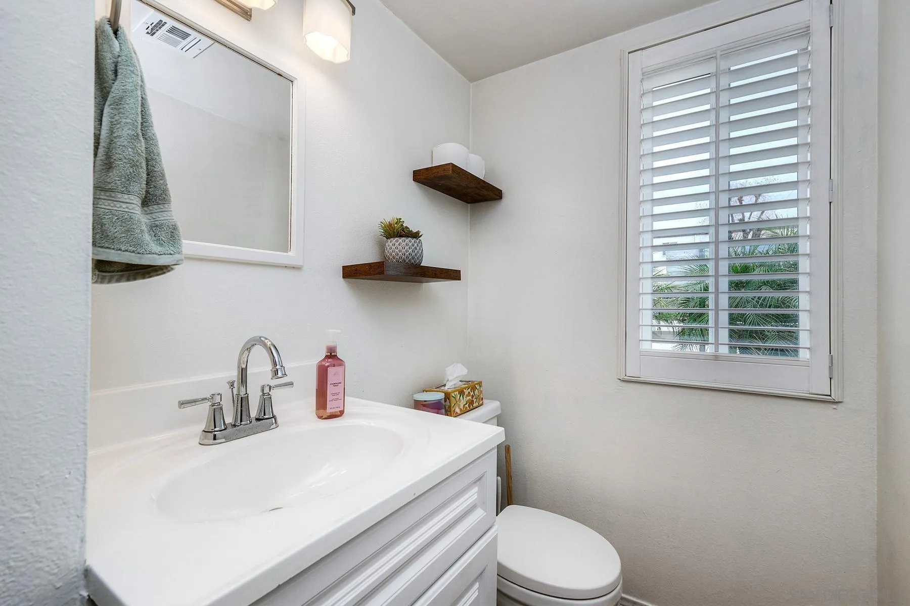 https://cdn.realtyfeed.com/cdn/127/260020052/4614d6132fbf47197b0a6a879ae4f869.webp