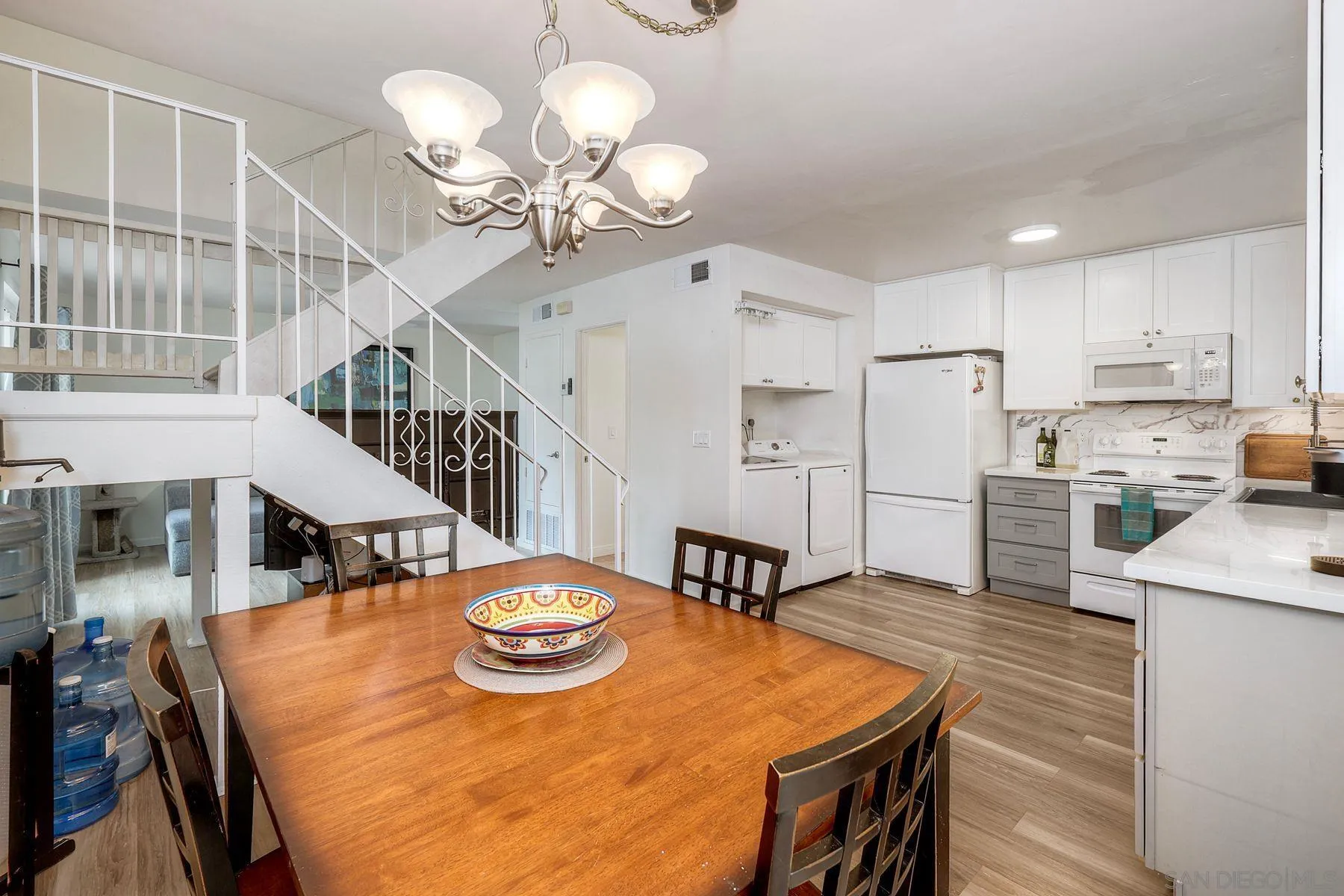 https://cdn.realtyfeed.com/cdn/127/260020052/e8680fc1ff07f59f7e6422a9dca2a8c8.webp
