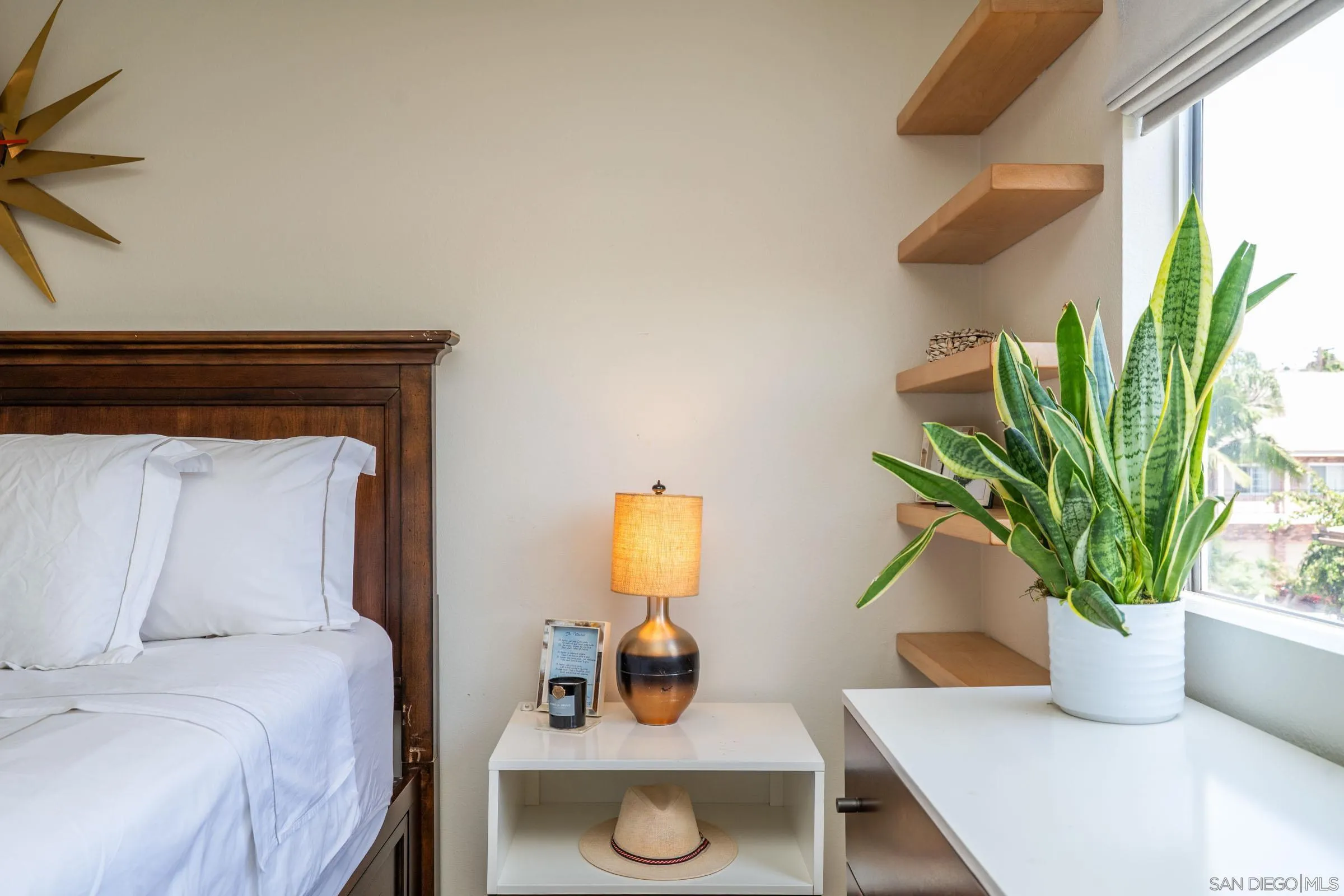 https://cdn.realtyfeed.com/cdn/127/260020056/24ef8cd29ba6ee4a3245f035a5b6e9ae.webp