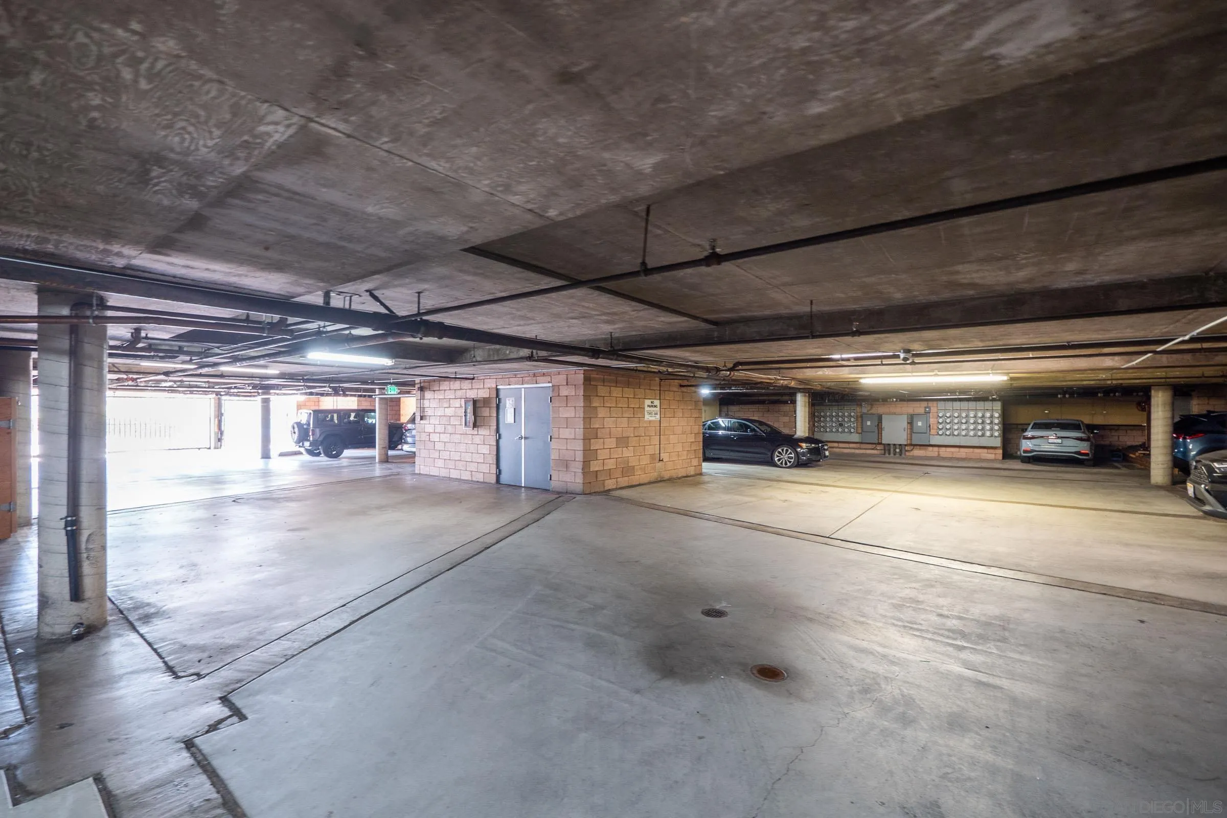 https://cdn.realtyfeed.com/cdn/127/260020056/7a802c814e6b2f1084396ccf857bf9ff.webp