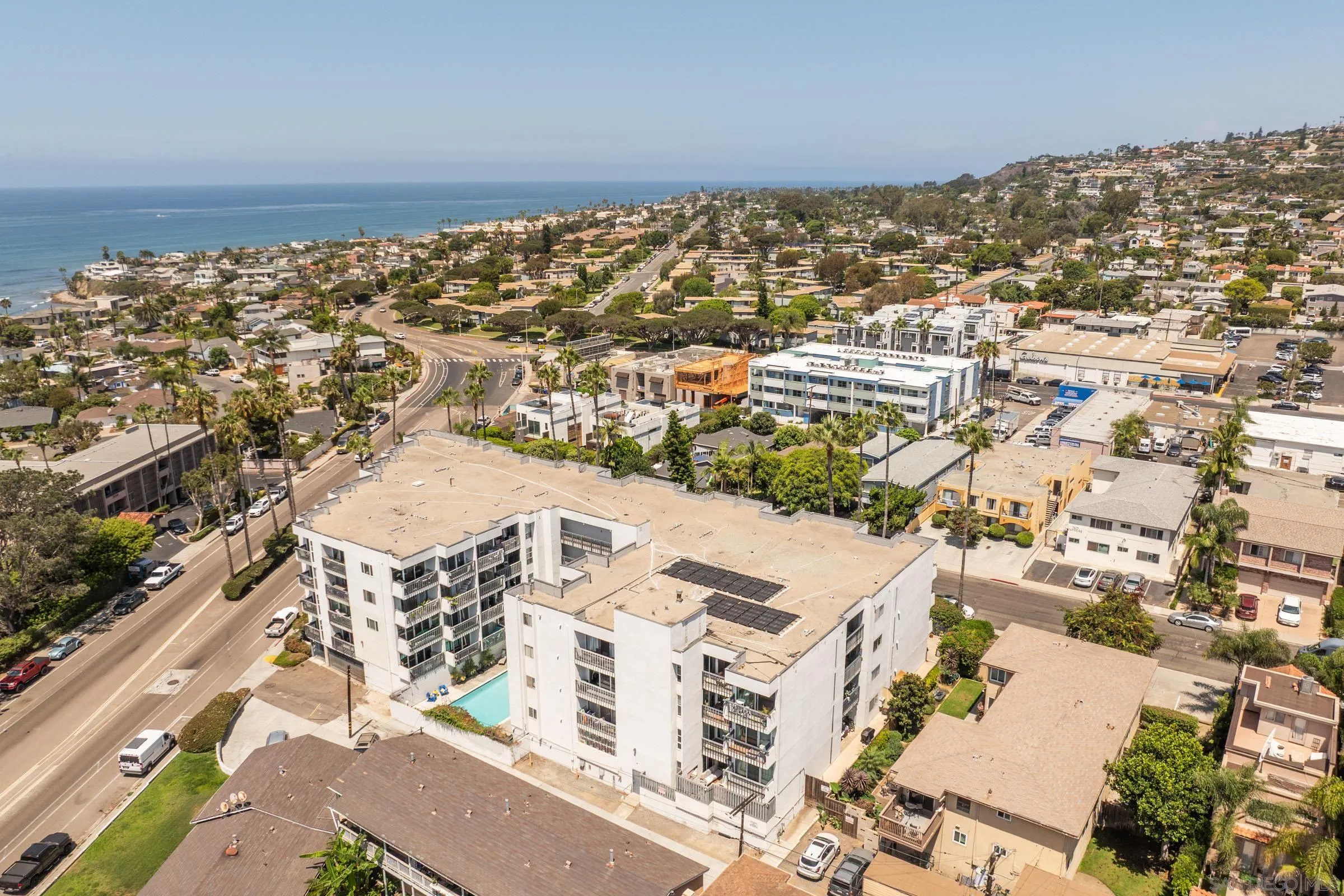 https://cdn.realtyfeed.com/cdn/127/260020056/7d13363370cdeb88230bf883286f8b58.webp