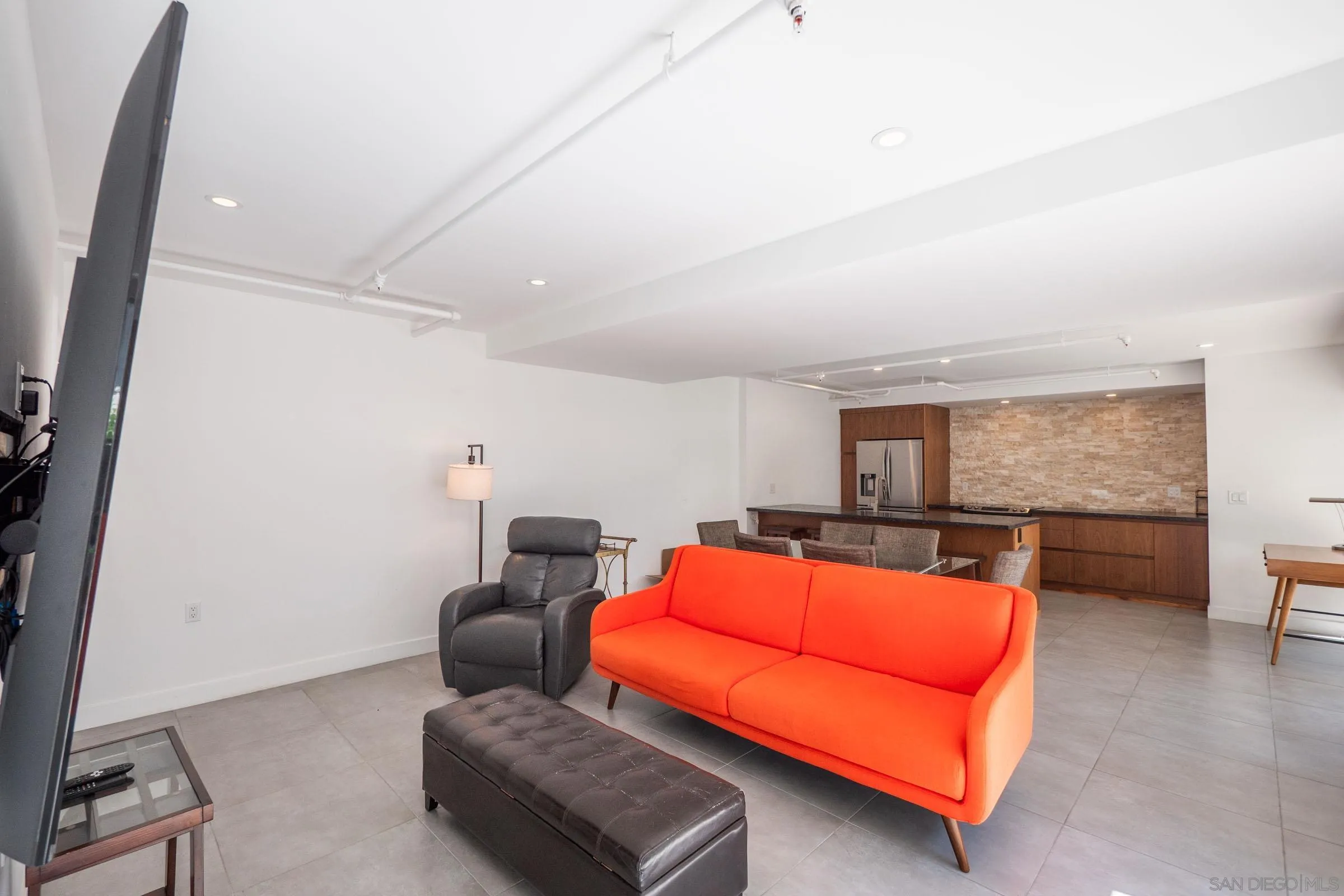 https://cdn.realtyfeed.com/cdn/127/260020056/8e999a7130f5e94dae92a414edb74928.webp