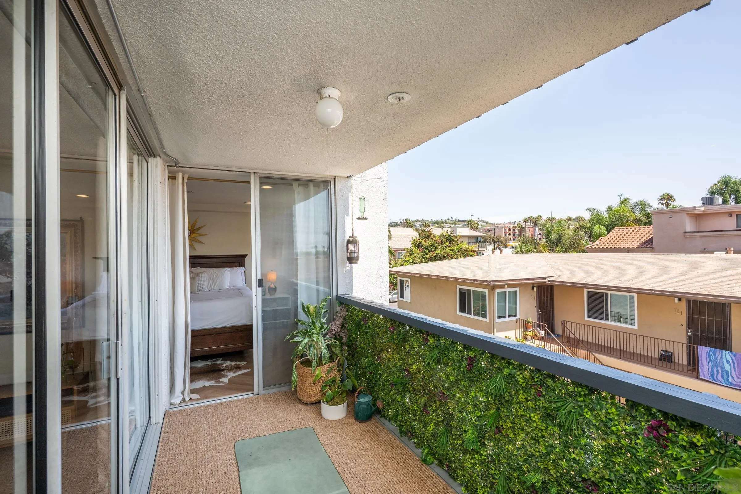 https://cdn.realtyfeed.com/cdn/127/260020056/a1e9081d2413ac598cfef36a659f80ef.webp
