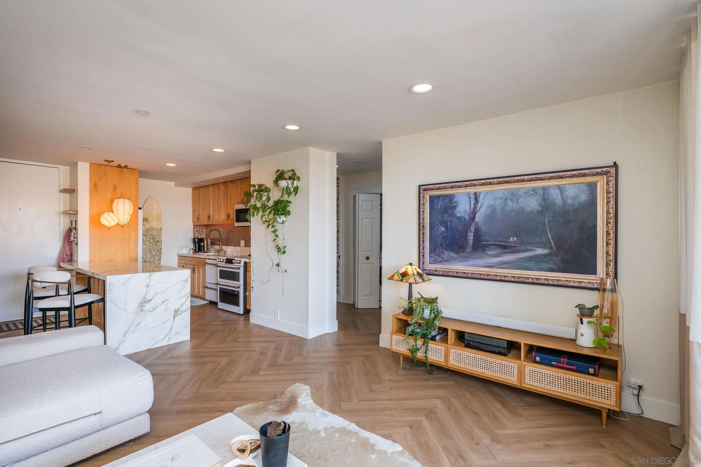 https://cdn.realtyfeed.com/cdn/127/260020056/e42429d3a30a59133206124d719063e7.webp