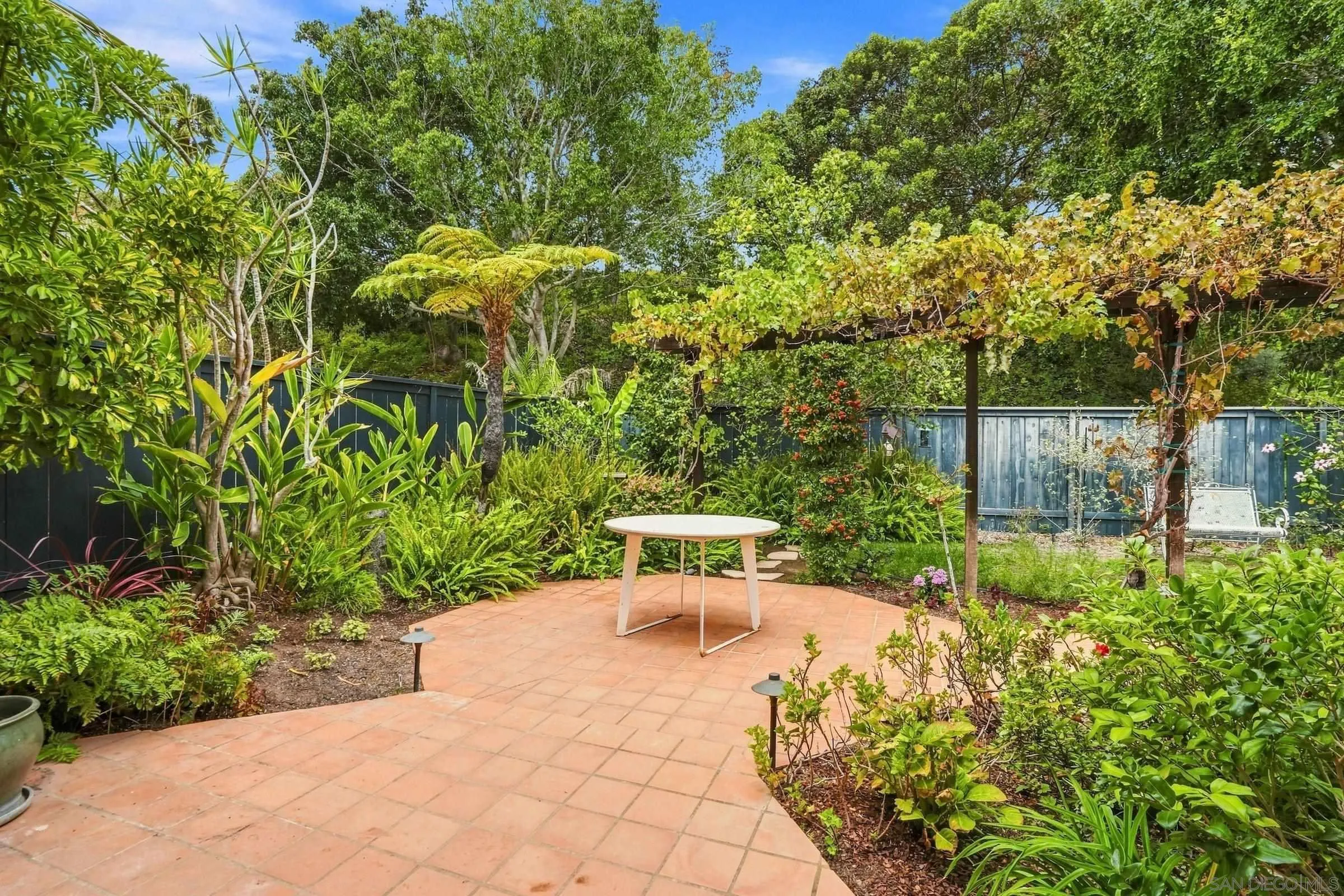 https://cdn.realtyfeed.com/cdn/127/260020059/085e66fd22896638a60cd056b5406cb2.webp