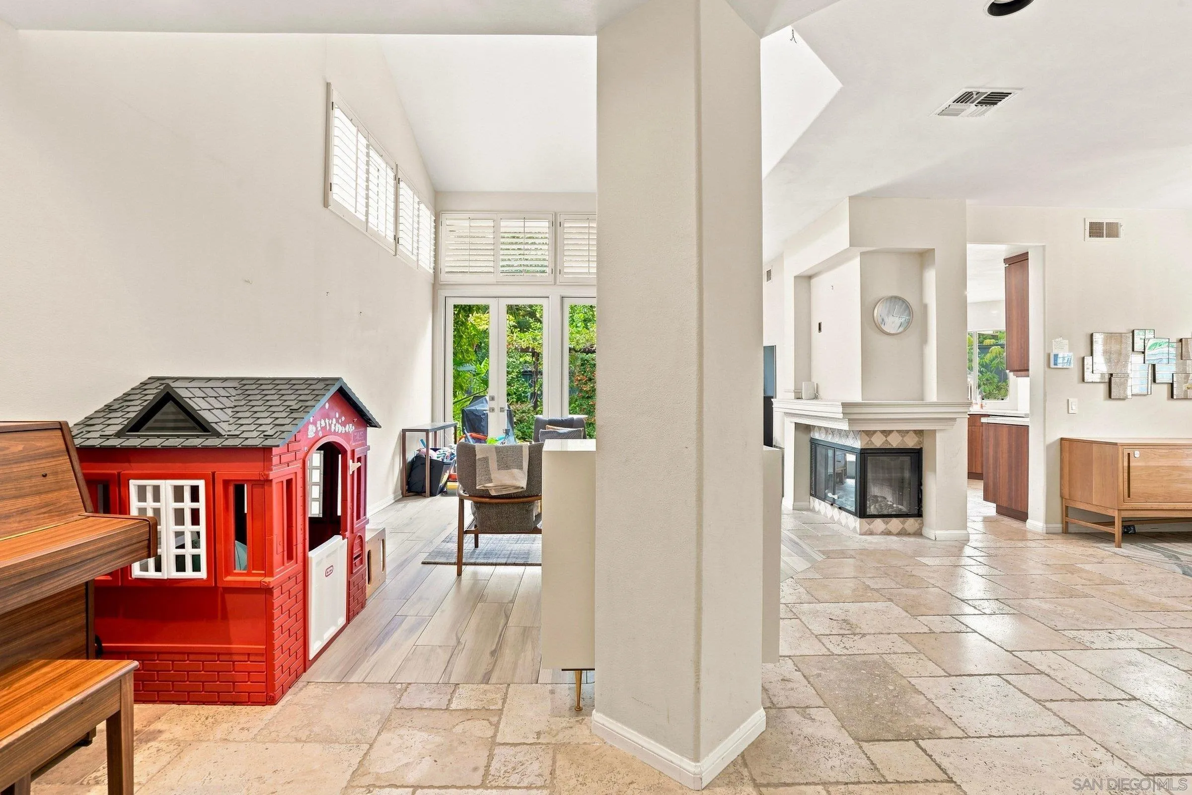 https://cdn.realtyfeed.com/cdn/127/260020059/576cbdfed57378d6d84cd996ea016281.webp