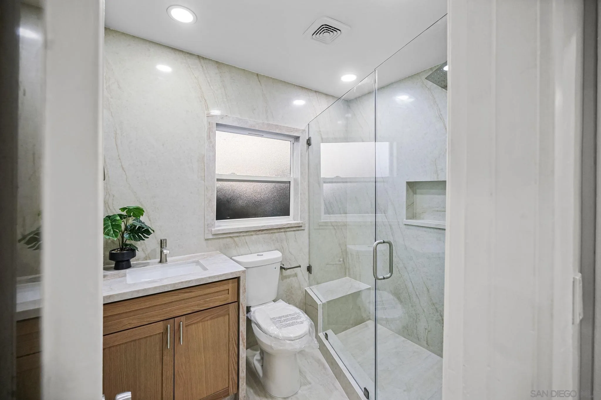 https://cdn.realtyfeed.com/cdn/127/260020062/10183fb6e457e564e2d32137068c9fa5.webp