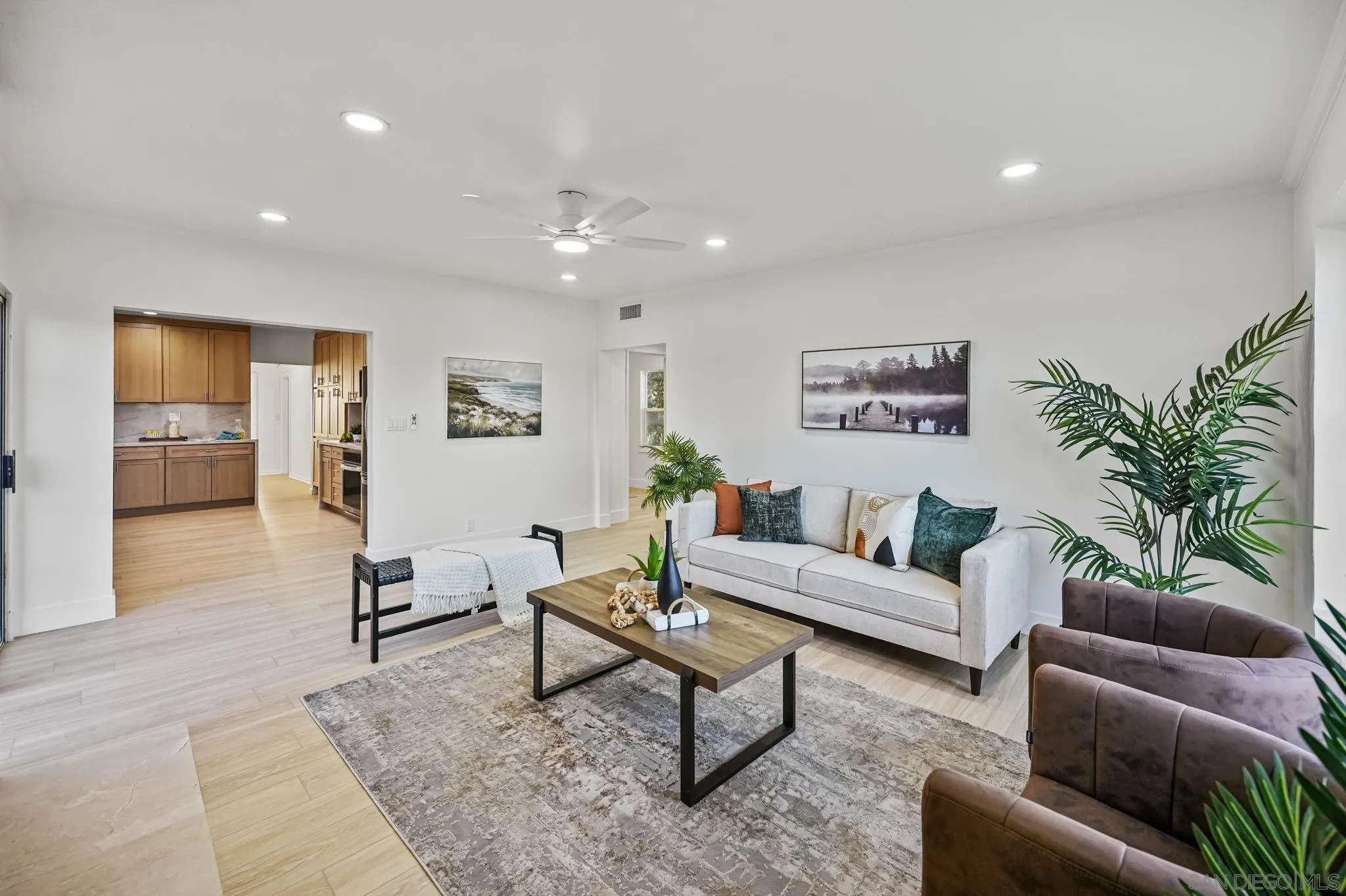 https://cdn.realtyfeed.com/cdn/127/260020062/6948e85647bc71e8ccefc15637447fda.webp