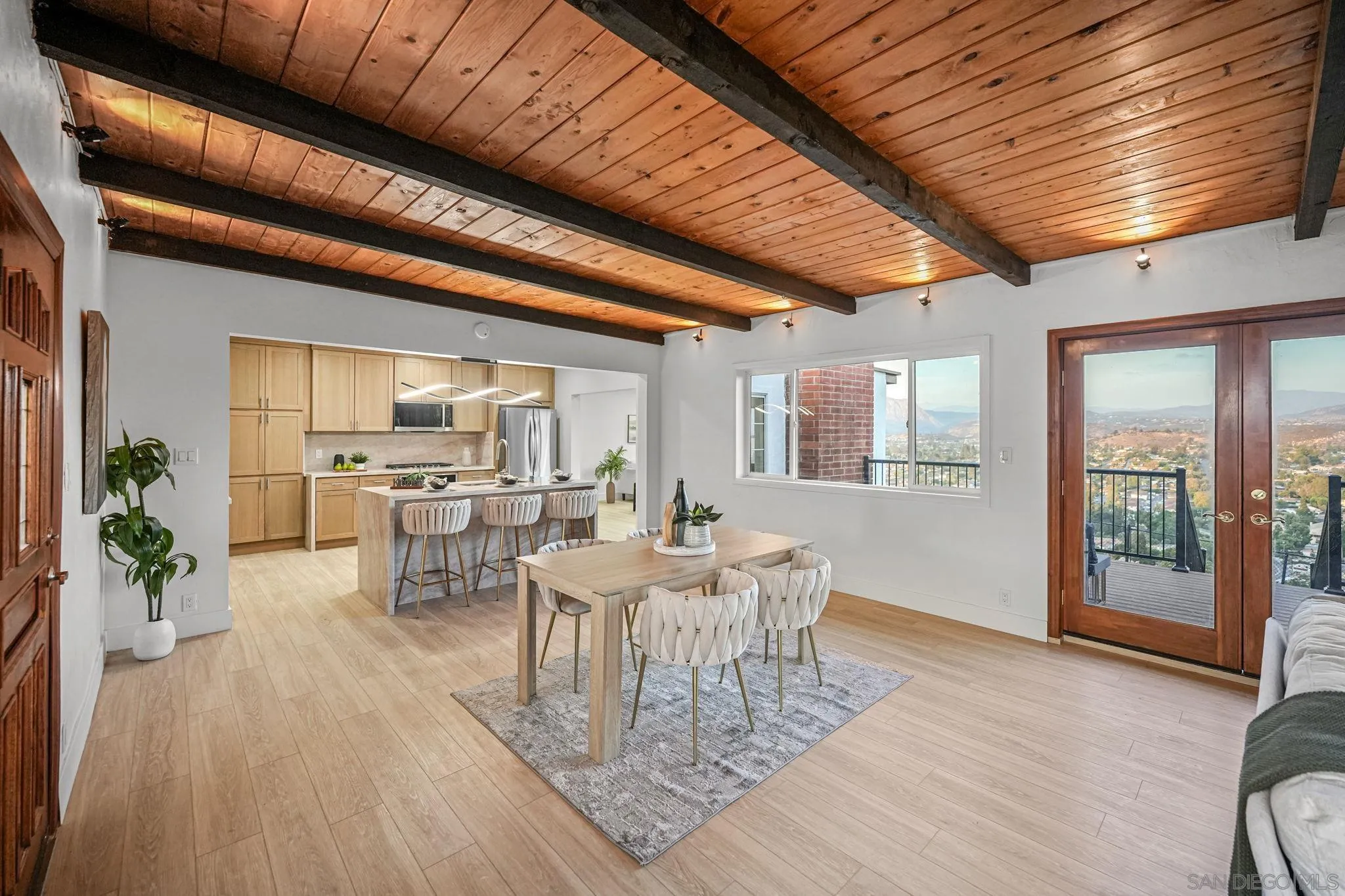 https://cdn.realtyfeed.com/cdn/127/260020062/ceb4f62affd6b5411c47e0931df9ab22.webp