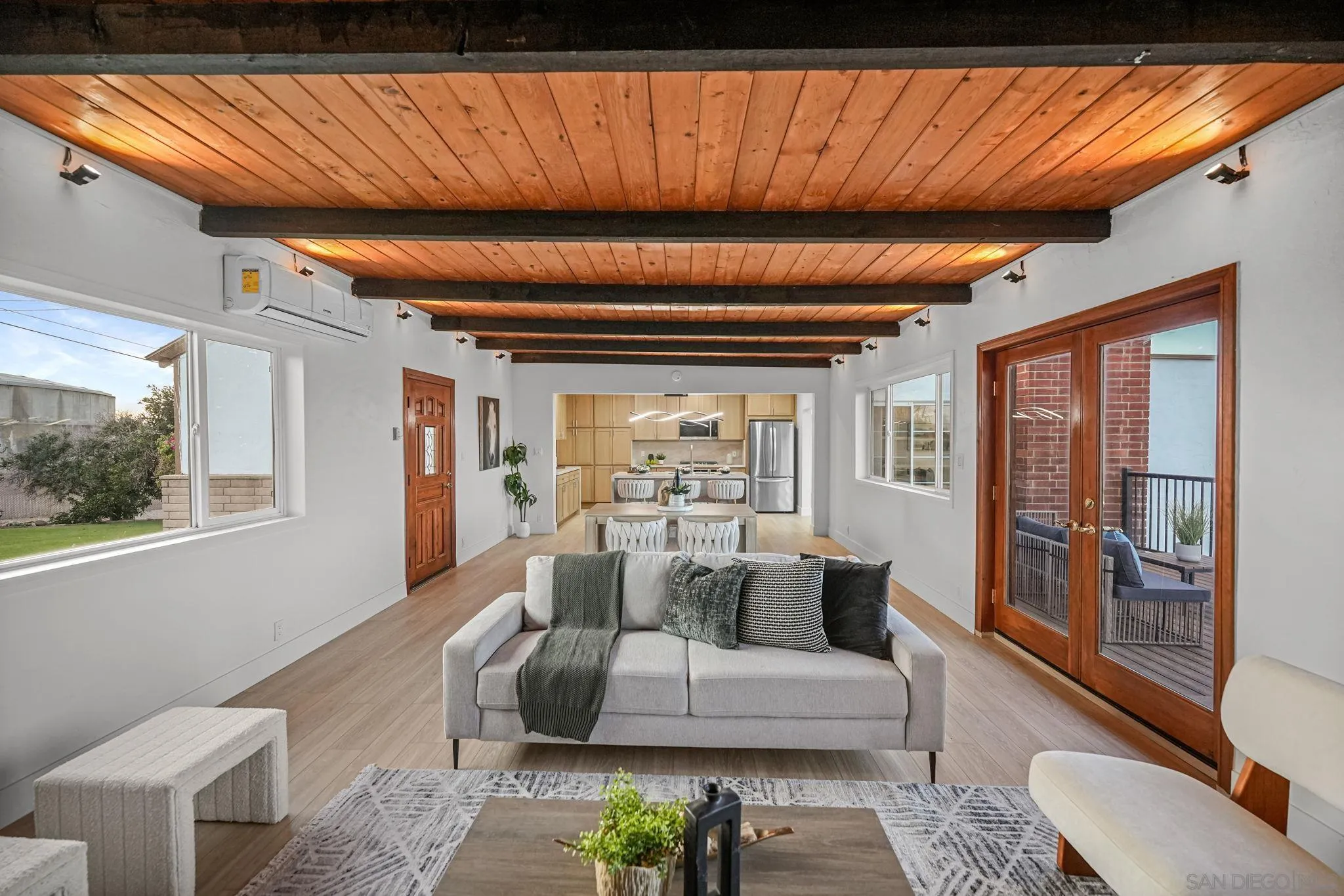https://cdn.realtyfeed.com/cdn/127/260020062/e19373606d3d2166673fd8c7cbfcfd03.webp