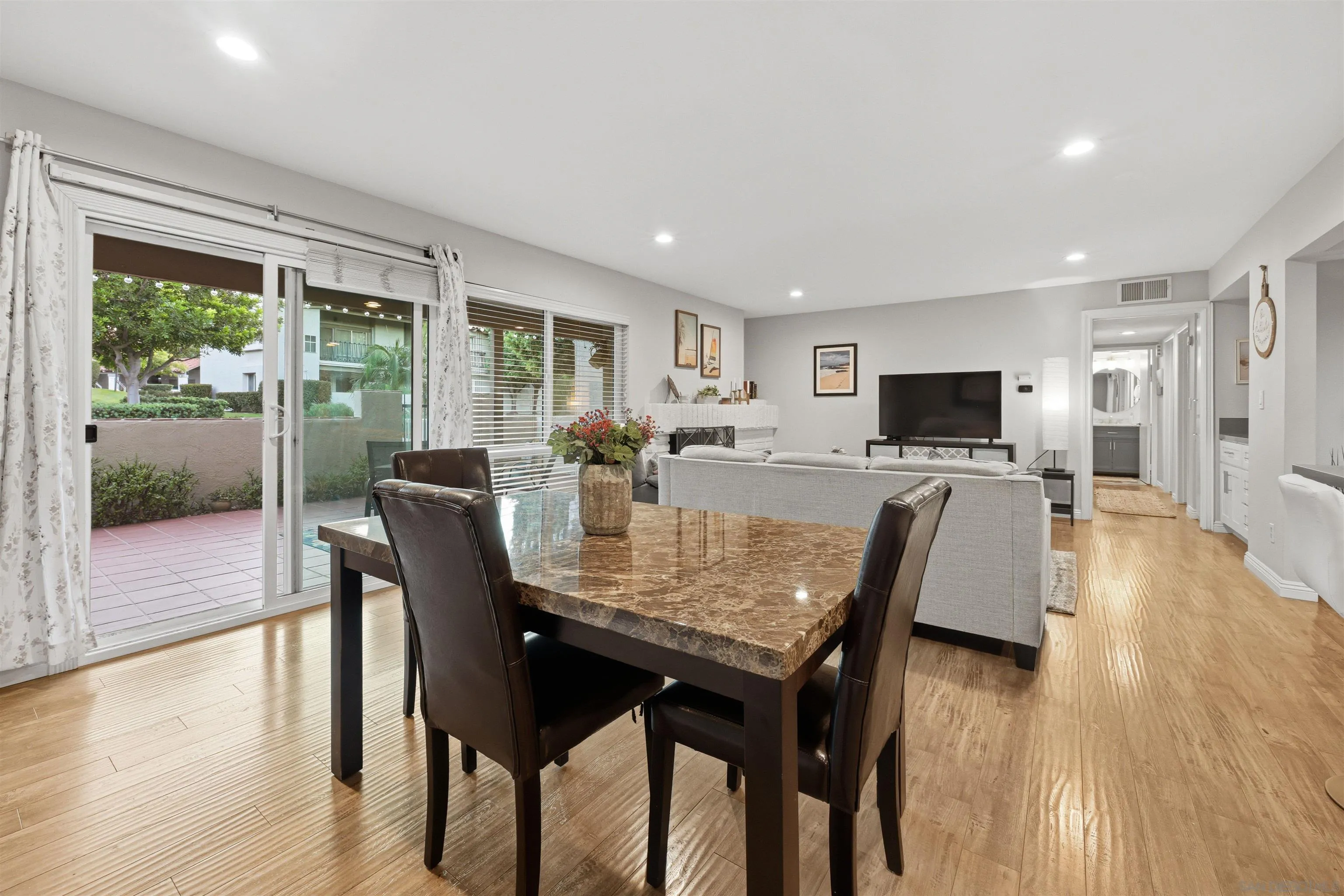Photo #10: 260020064 Listing: Photo #10