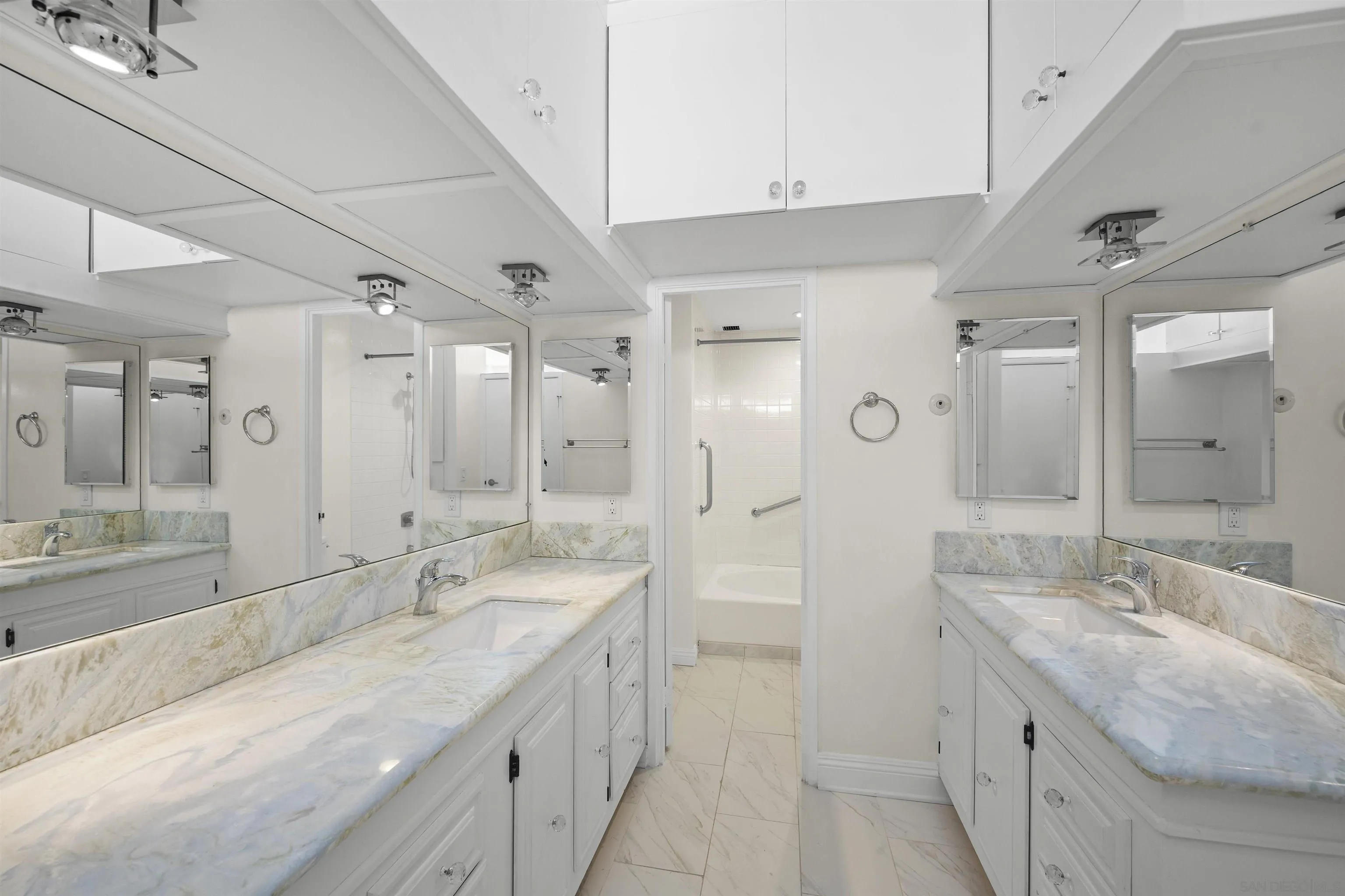 https://cdn.realtyfeed.com/cdn/127/260020069/15fb78a5a7b3443f446220dd1599f7d8.webp