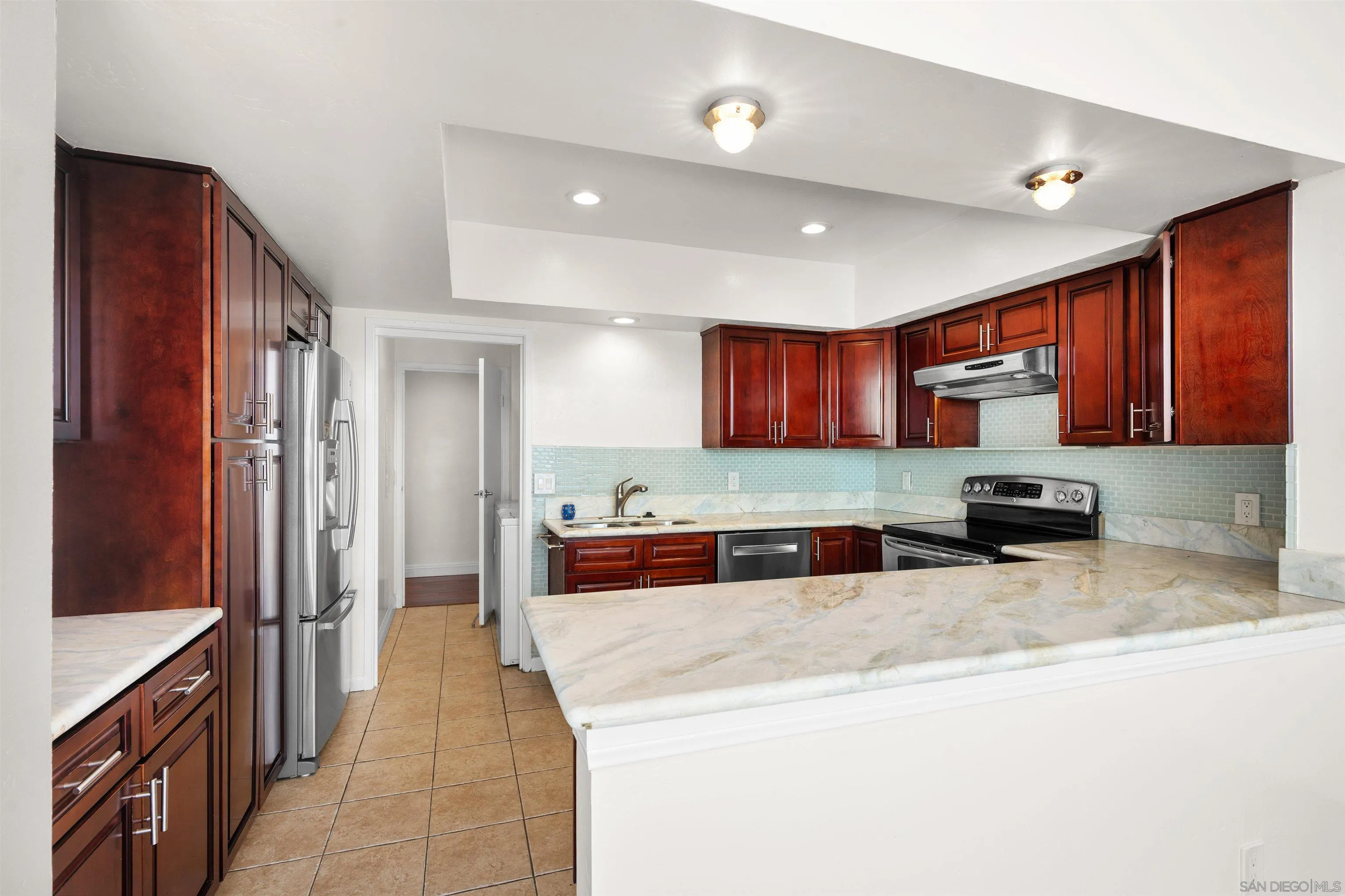 https://cdn.realtyfeed.com/cdn/127/260020069/baf2e3f32ee2d127cfe4de3826a55cf3.webp